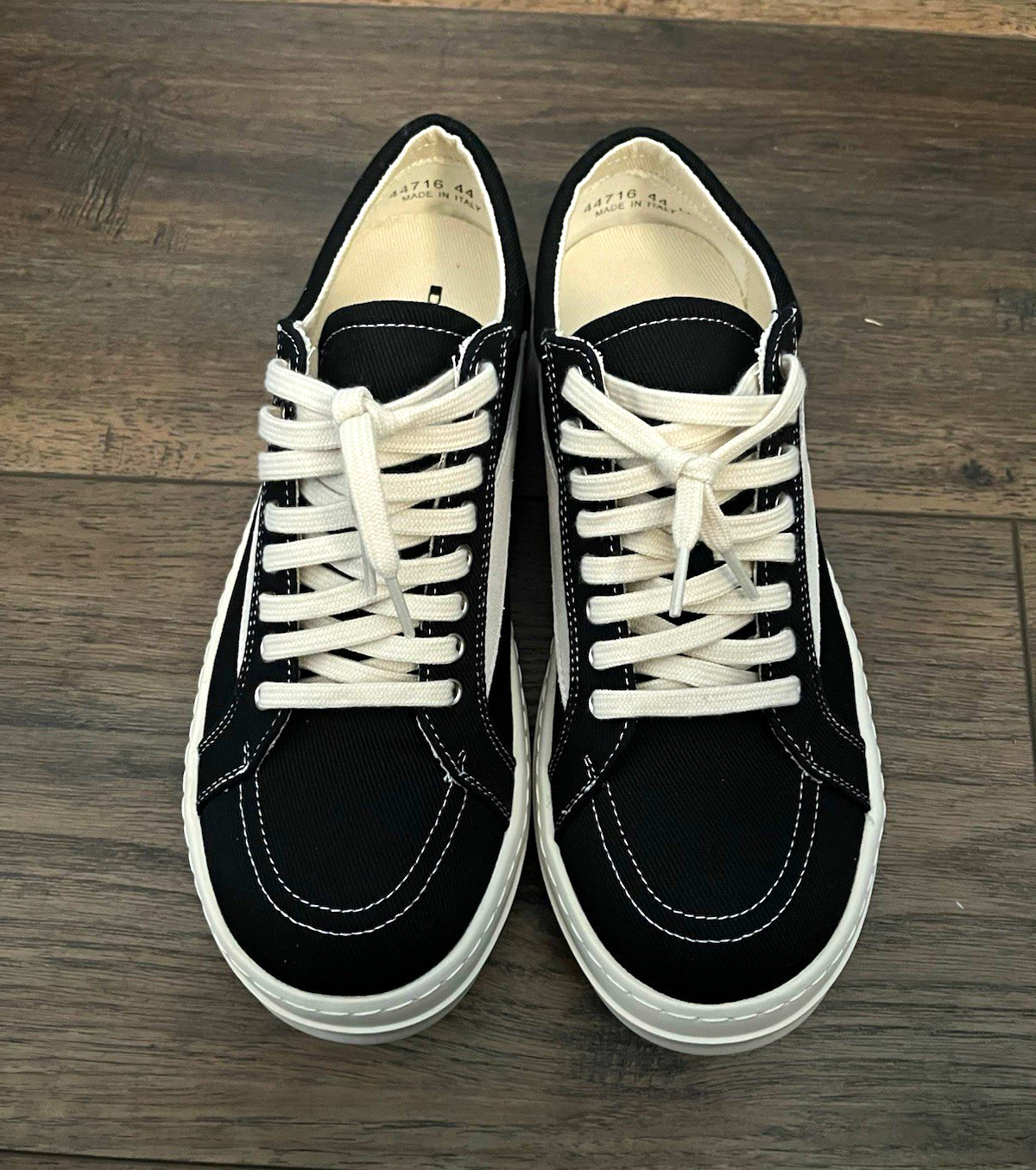 Rick Owens Men’s Black/White Suede Low Top Lace-Up Athletic Sneakers Rick Owens Men’s Black/White Suede Low Top Lace-Up Athletic Sneakers