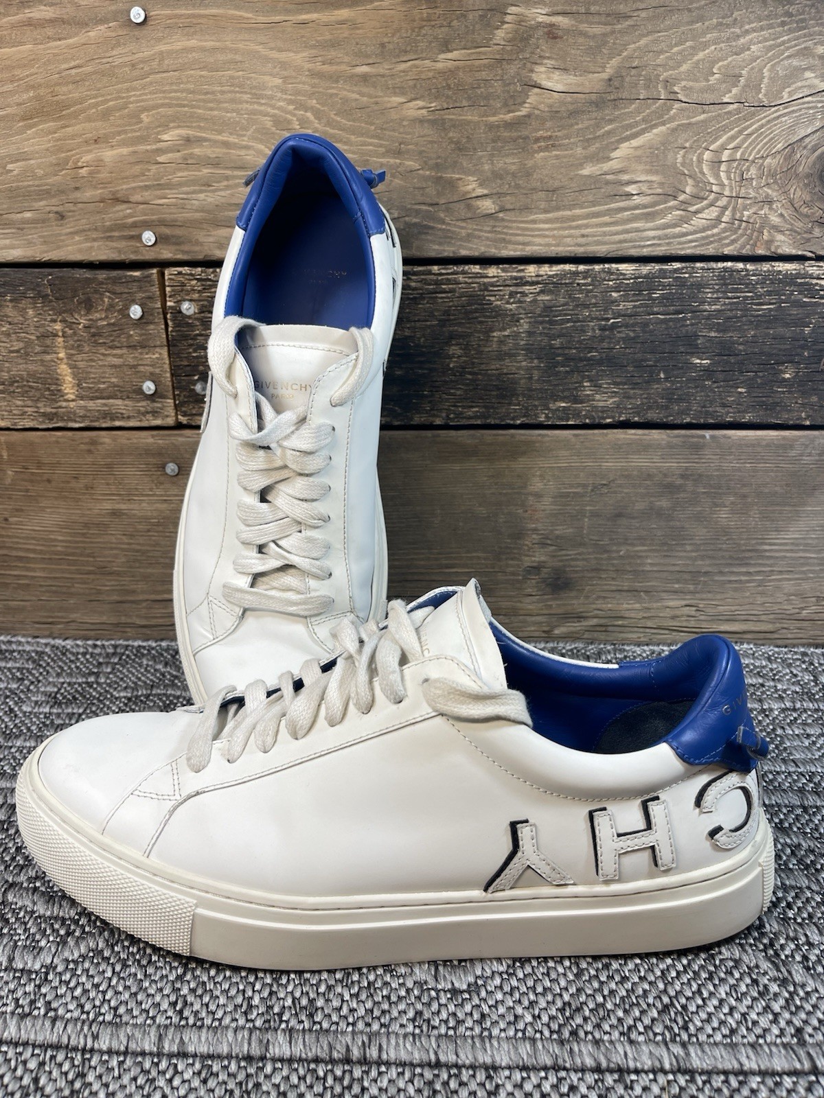 Givenchy Men\'s Urban Street Low Top Sneakers White And Blue Size42 43 Givenchy Men\'s Urban Street Low Top Sneakers White And Blue Size42 43