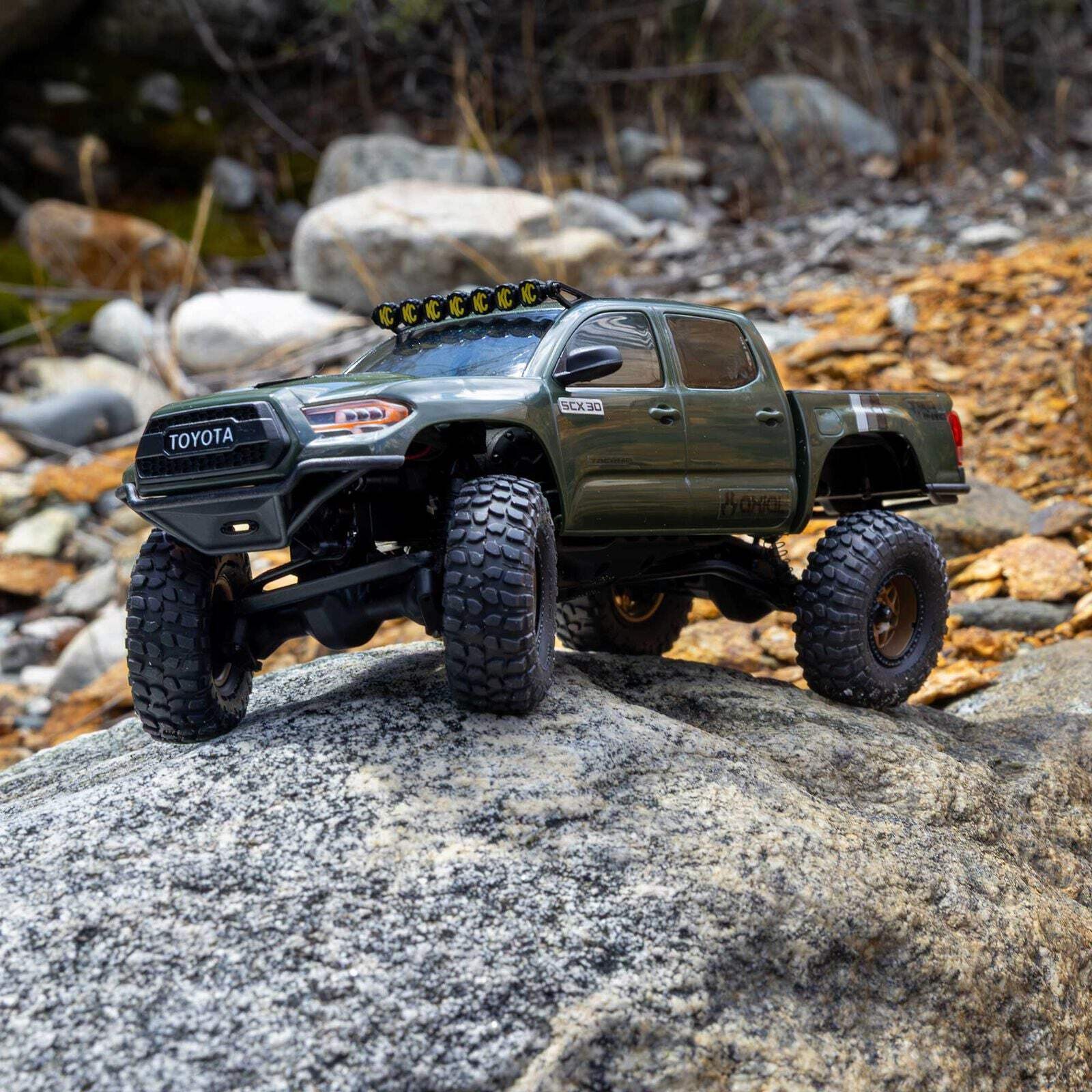 1/30 SCX30 Toyota Tacoma TRD Overland Edition RTR Rock Crawler (Battery & Charge