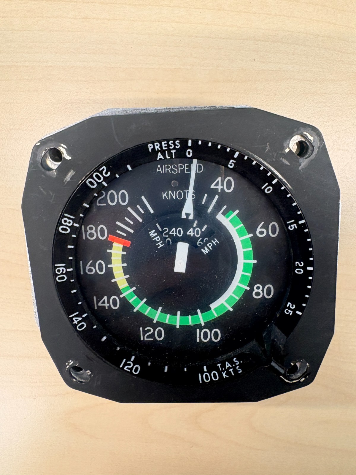 Cessna C661065-0212 Edo-Aire EA-5175-27-CES Airspeed Indicator 210 Knot