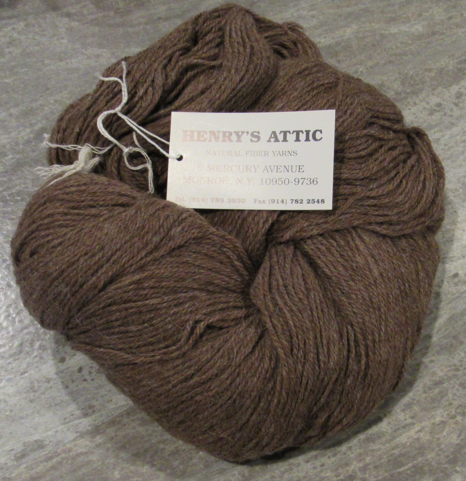 1 8oz Hank (665yds) HENRY\'S ATTIC Prime Superfine Alpaca 3ply Med Wt Yarn NUTMEG 1 8oz Hank (665yds) HENRY\'S ATTIC Prime Superfine Alpaca 3ply Med Wt Yarn NUTMEG