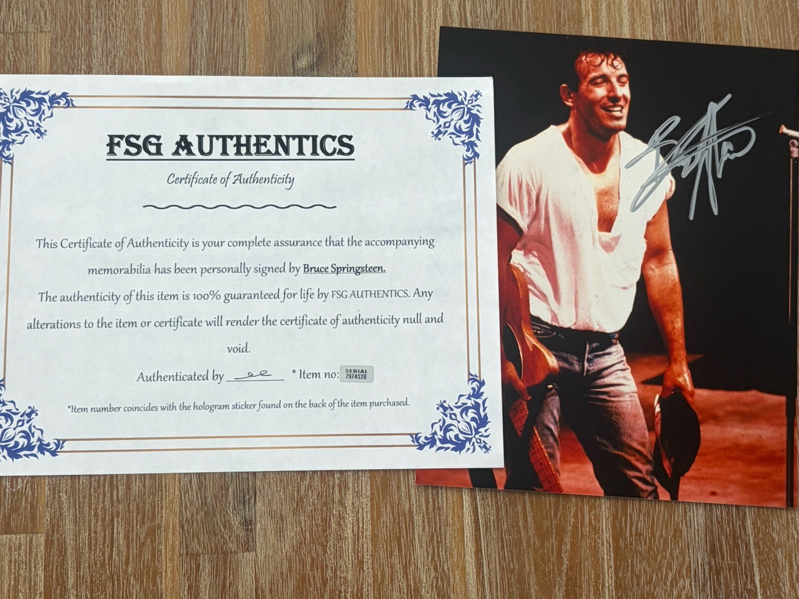 Bruce Springsteen autographed 8x10 photo, signed, authentic, COA Bruce Springsteen autographed 8x10 photo, signed, authentic, COA