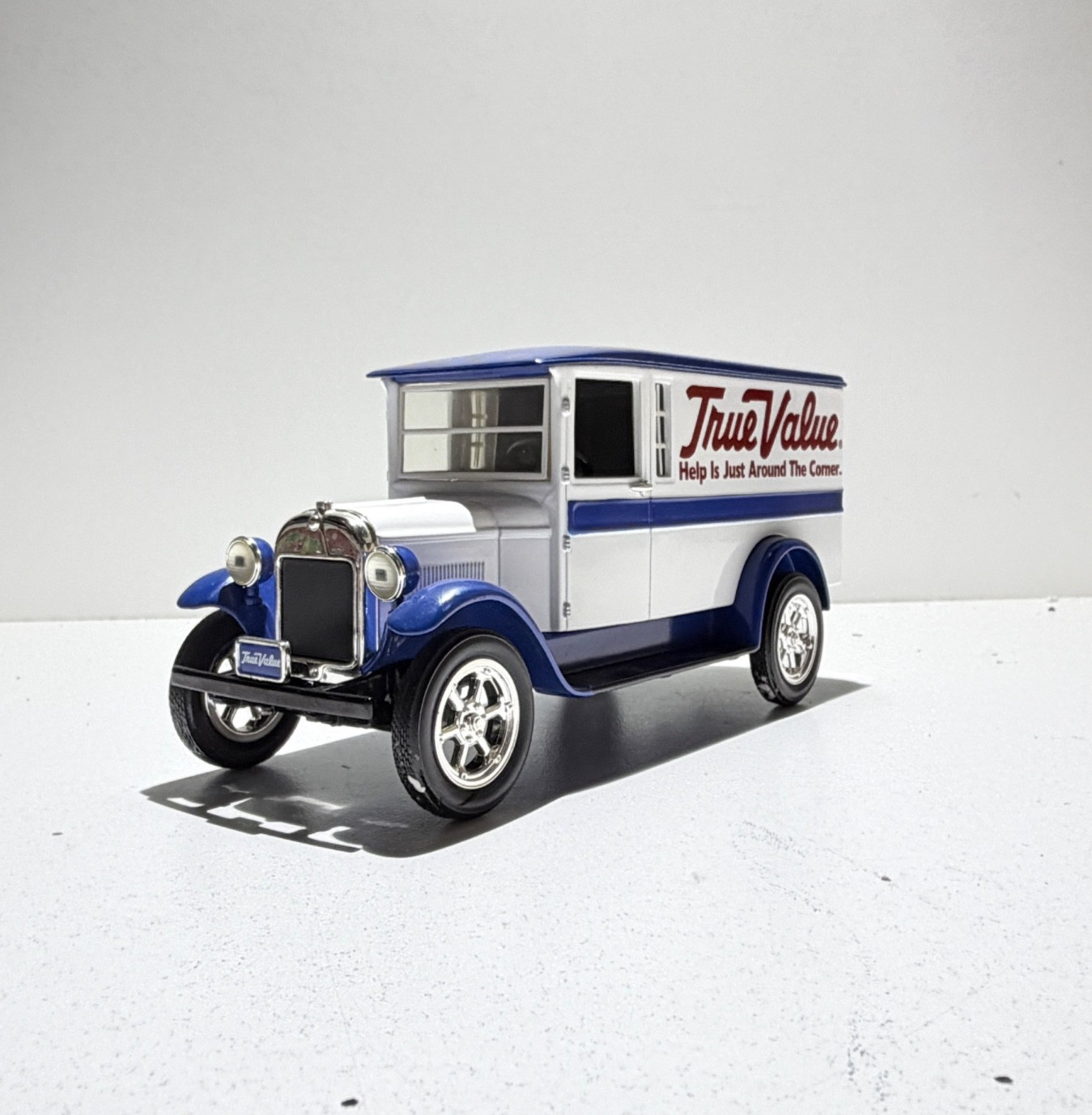 Ertl Collectibles Diecast 1927 Graham Brothers Delivery Truck True-Value No Box Ertl Collectibles Diecast 1927 Graham Brothers Delivery Truck True-Value No Box