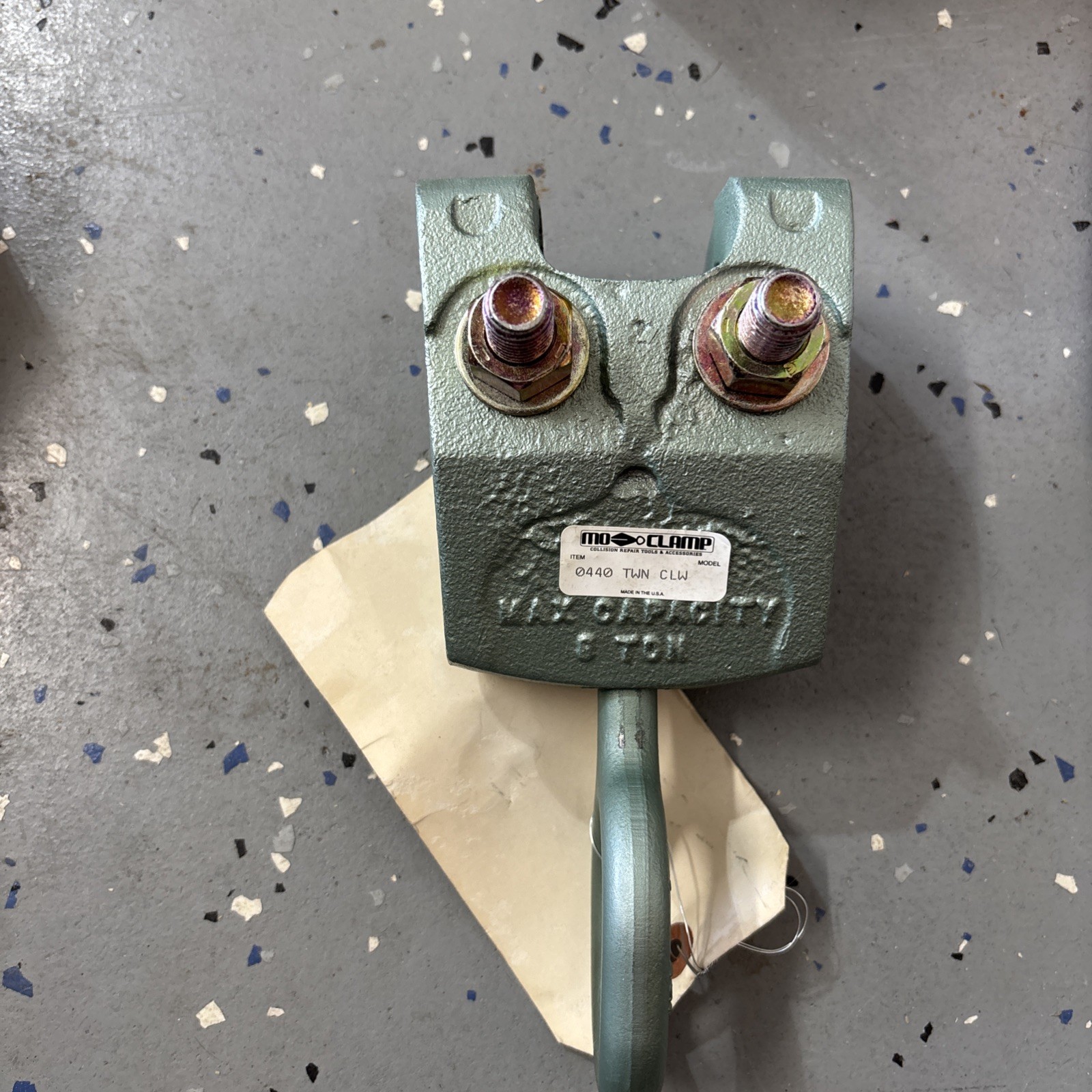 New Mo-Clamp 0440 TWIN CLAW CLAMP 6 TON Auto Body Frame Repair Tool New Mo-Clamp 0440 TWIN CLAW CLAMP 6 TON Auto Body Frame Repair Tool