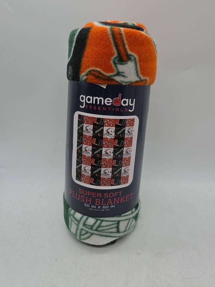 NCAA Miami Hurricanes Ultra Soft Throw Blanket 50x60 University Of Miami New NCAA Miami Hurricanes Ultra Soft Throw Blanket 50x60 University Of Miami New