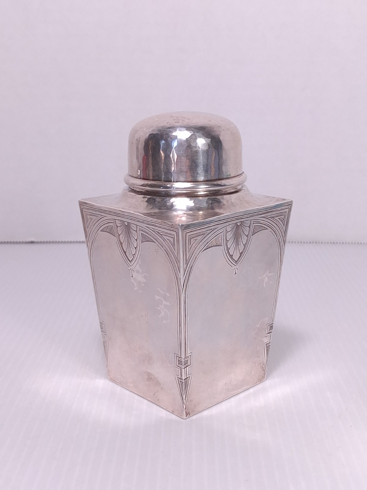 Rare Atq Merril Shops American Art Deco Era Hammered Sterling Silver Tea Caddy