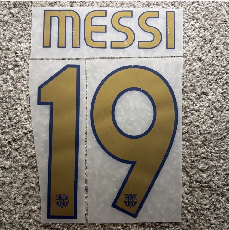 2007/2008 Barcelona Away Messi Player size Nameset Name Number La Liga #19