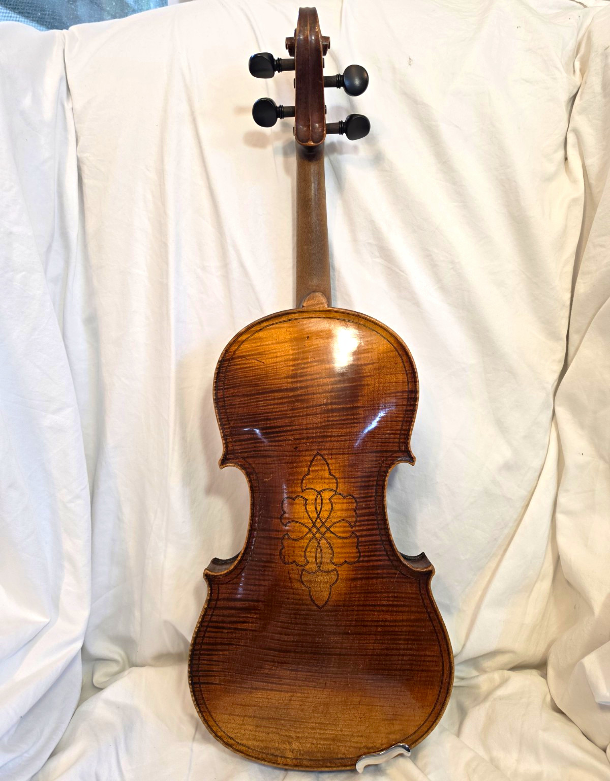 Ca. 1890-1910 Markneukirchen Maggini Model **NEW SOUND CLIP