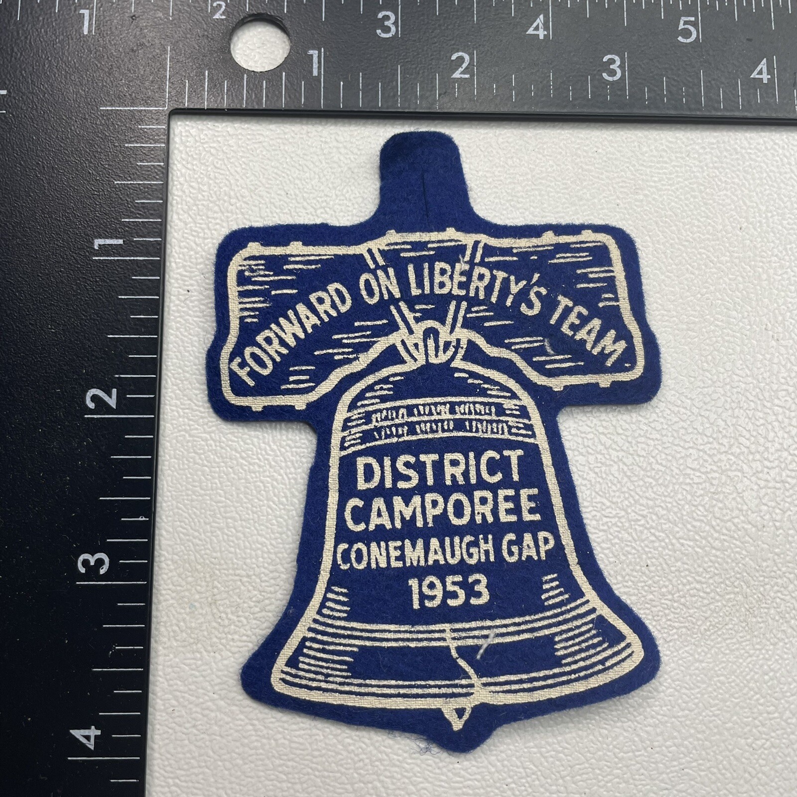 Vtg 1953 CONEMAUGH District Camporee Boy Scouts Blue Felt Patch 00PU