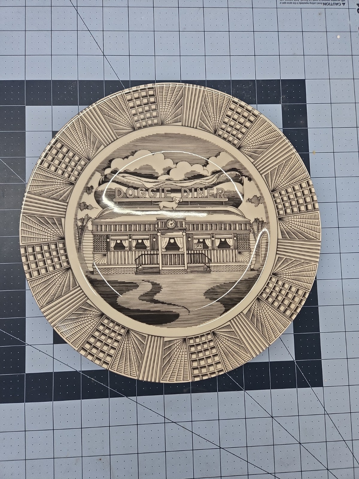 222 Fifth Slice of Life Doggie Diner Marla Shega Dinner Display Plate 222 Fifth Slice of Life Doggie Diner Marla Shega Dinner Display Plate