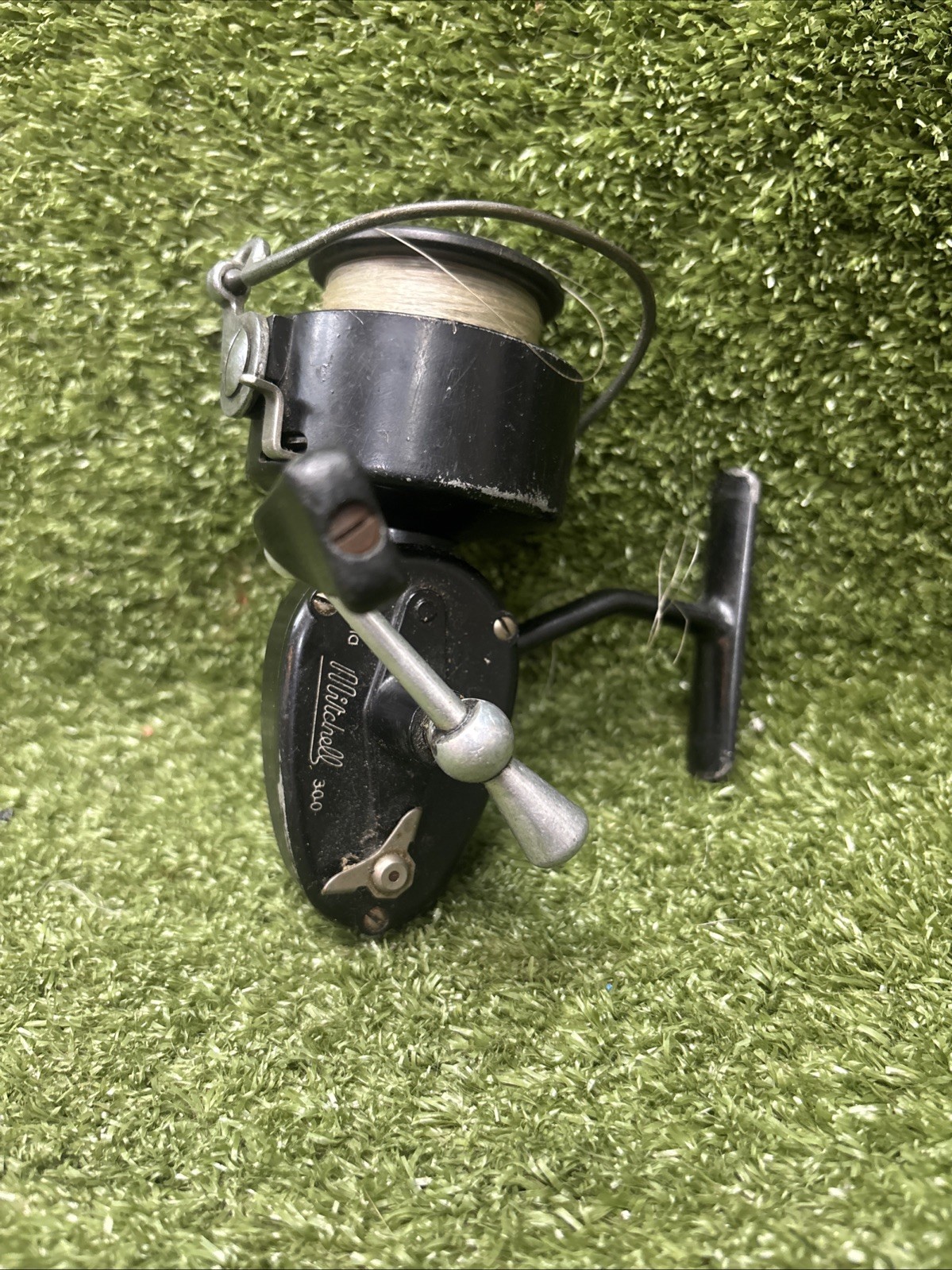 VINTAGE - GARCIA MITCHELL 300 Spinning Reel - Made in France 
