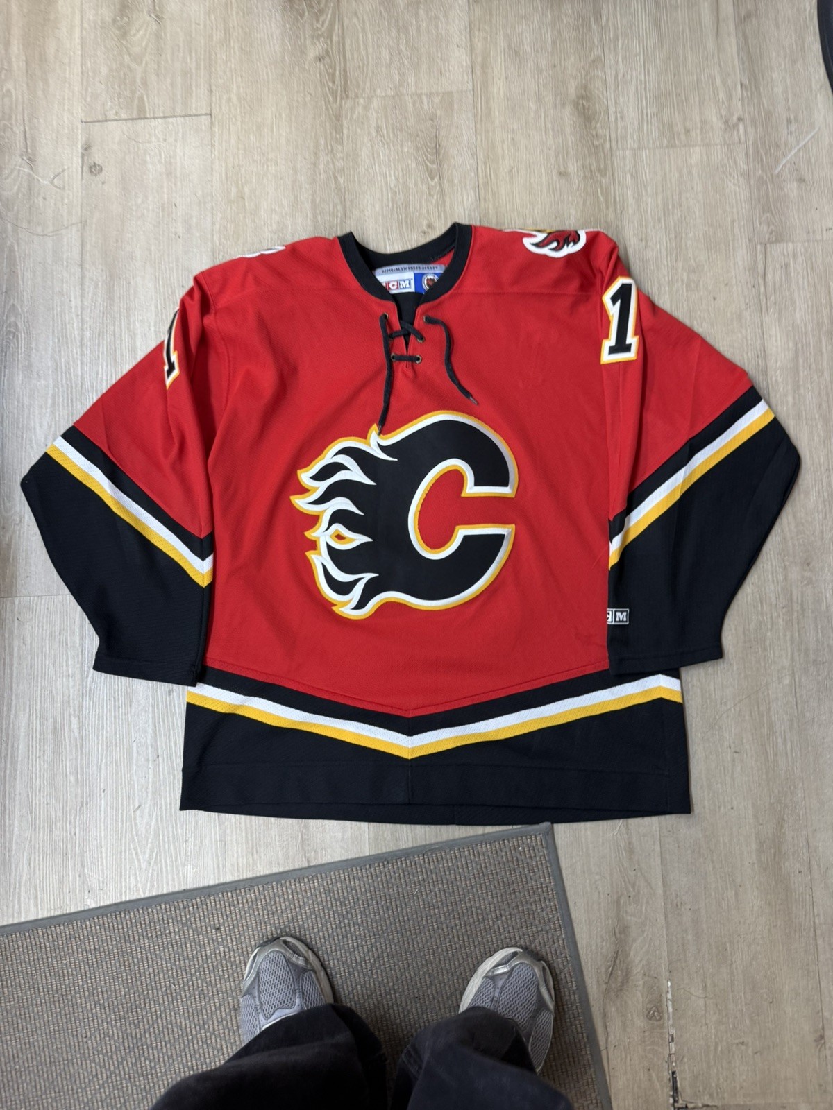 Vintage Calgary Flames NHL CCM Red Hockey Jersey Large Made in Canada Vintage Calgary Flames NHL CCM Red Hockey Jersey Large Made in Canada