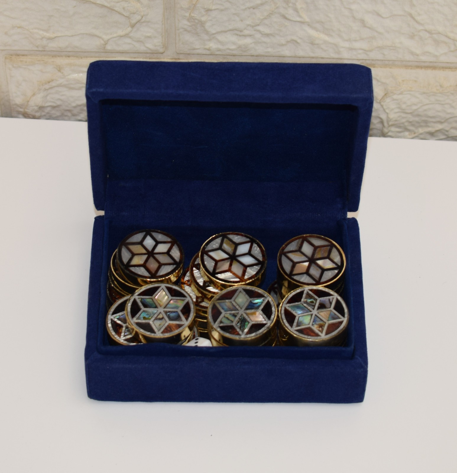 Handmade Mother of Pearl Backgammon Chips – Brass Edge Inlaid Checkers Set Handmade Mother of Pearl Backgammon Chips – Brass Edge Inlaid Checkers Set