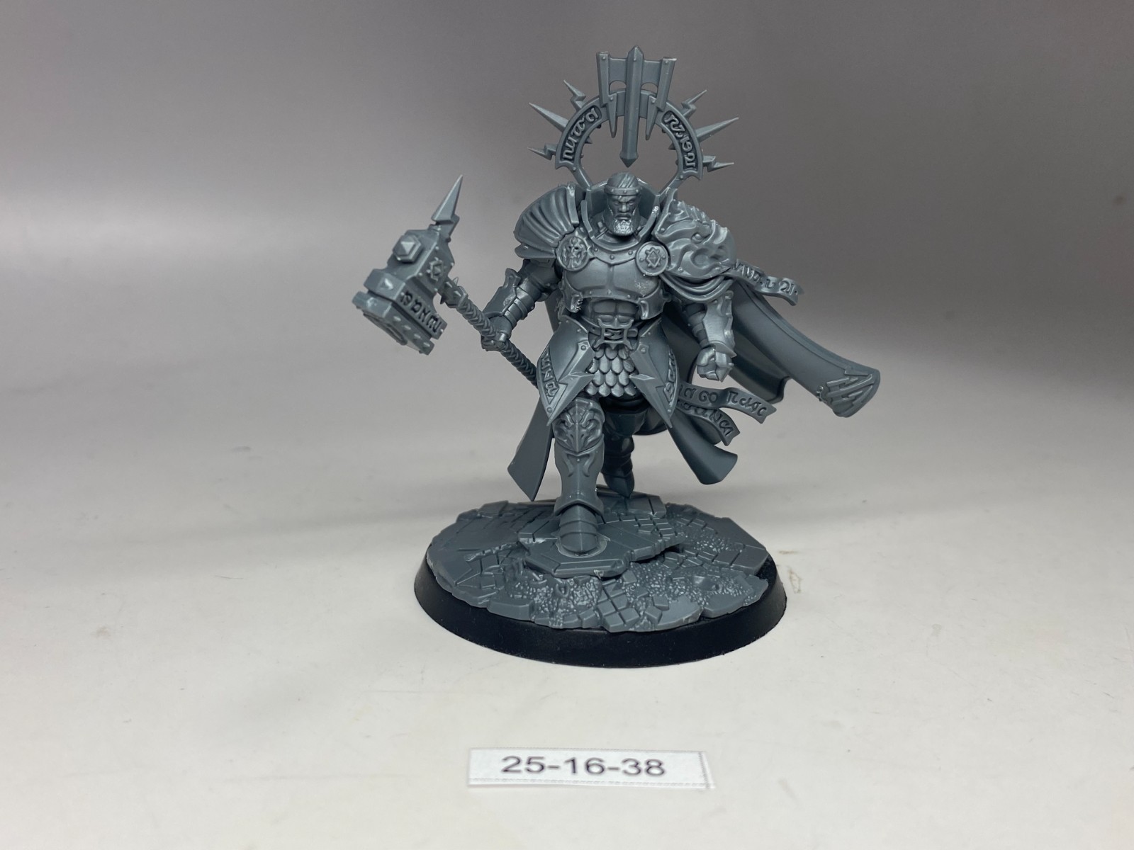 Warhammer Age of Sigmar - Stormcast - Lord Commander Bastion Carthalos Warhammer Age of Sigmar - Stormcast - Lord Commander Bastion Carthalos