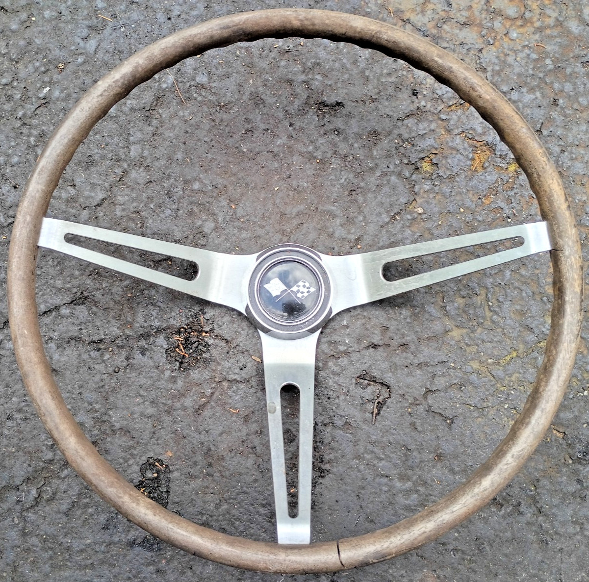 Original 1964-1968 Chevrolet Corvette Steering Wheel Woodgrain OEM N34 C2 C3 Original 1964-1968 Chevrolet Corvette Steering Wheel Woodgrain OEM N34 C2 C3