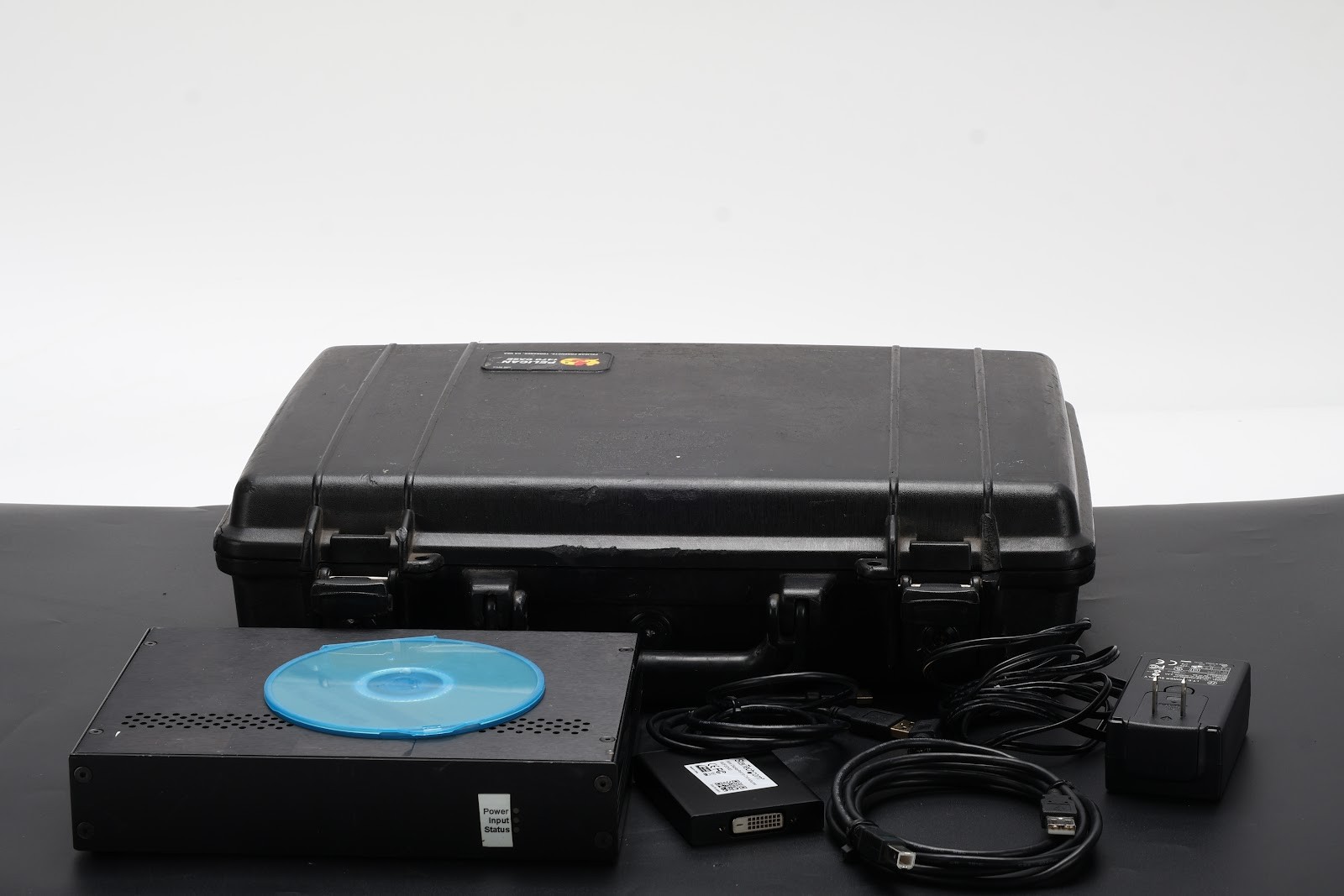 Datapath x4 Display Controller W/ Power Supply and Accessories - Fair Condition