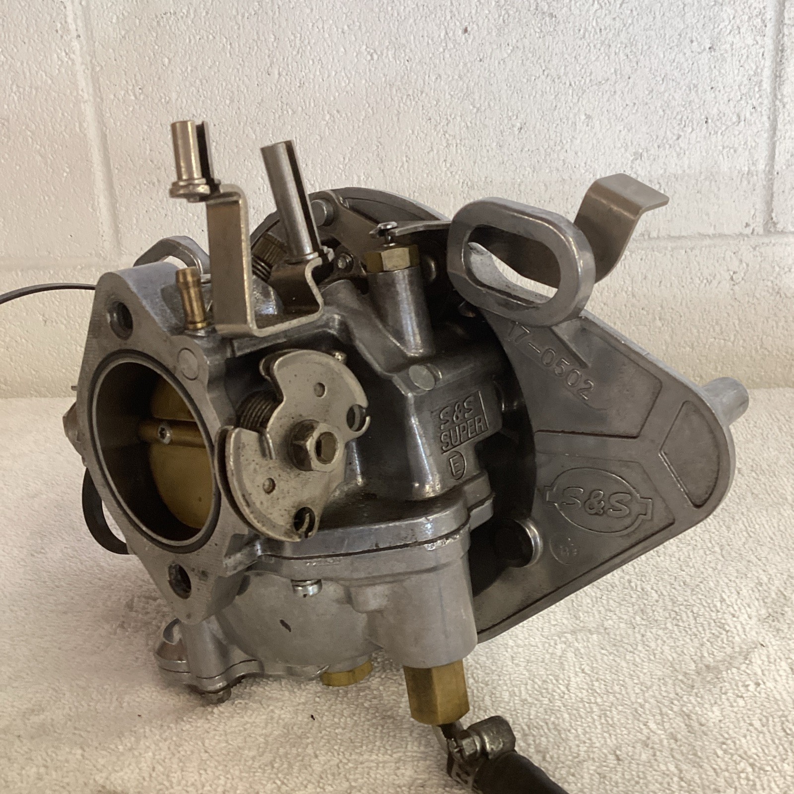90-99 Harley Softail Fatboy FLSTF Right S&S Cycle Super E Carburetor 90-99 Harley Softail Fatboy FLSTF Right S&S Cycle Super E Carburetor