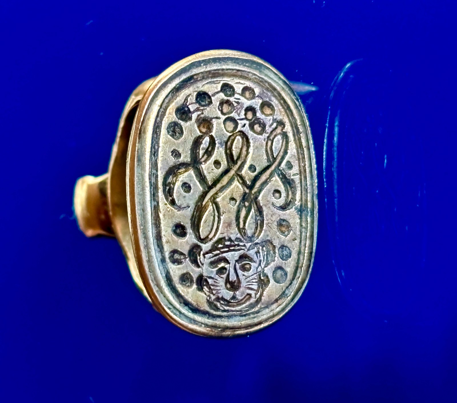 medieval lion seal signet ring c 13th - 15th century rare medieval lion seal signet ring c 13th - 15th century rare