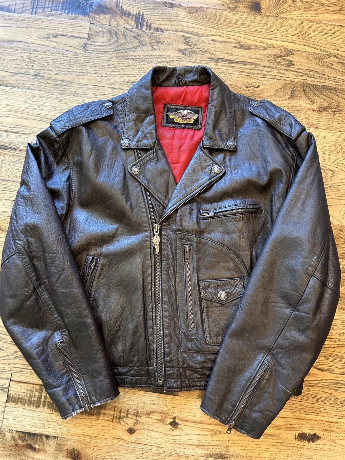 RARE VINTAGE 90th Anniversary HARLEY DAVIDSON LEATHER EMBOSSED JACKET SIZE 42 RARE VINTAGE 90th Anniversary HARLEY DAVIDSON LEATHER EMBOSSED JACKET SIZE 42
