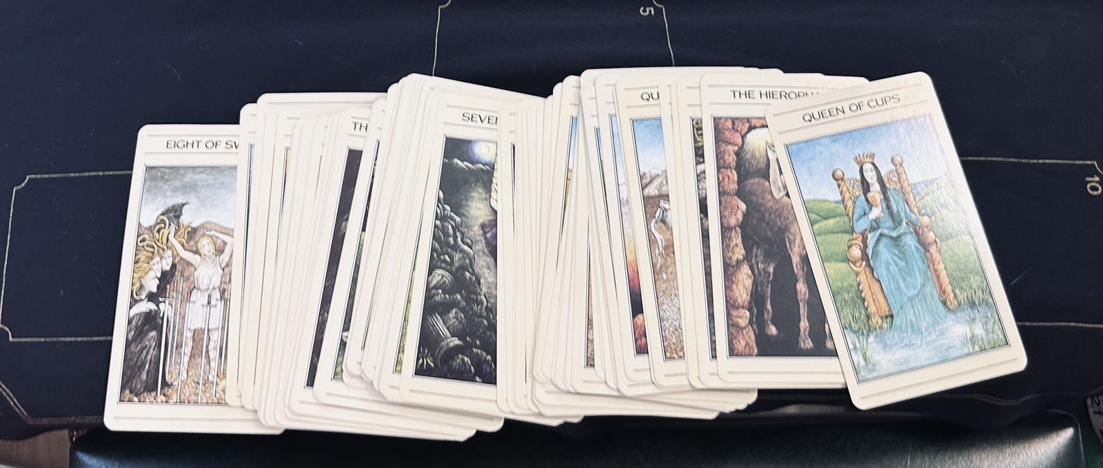 Vintage 1986 Tricia Newell 78 Tarot Card Set with CLOTH Occult READ Vintage 1986 Tricia Newell 78 Tarot Card Set with CLOTH Occult READ
