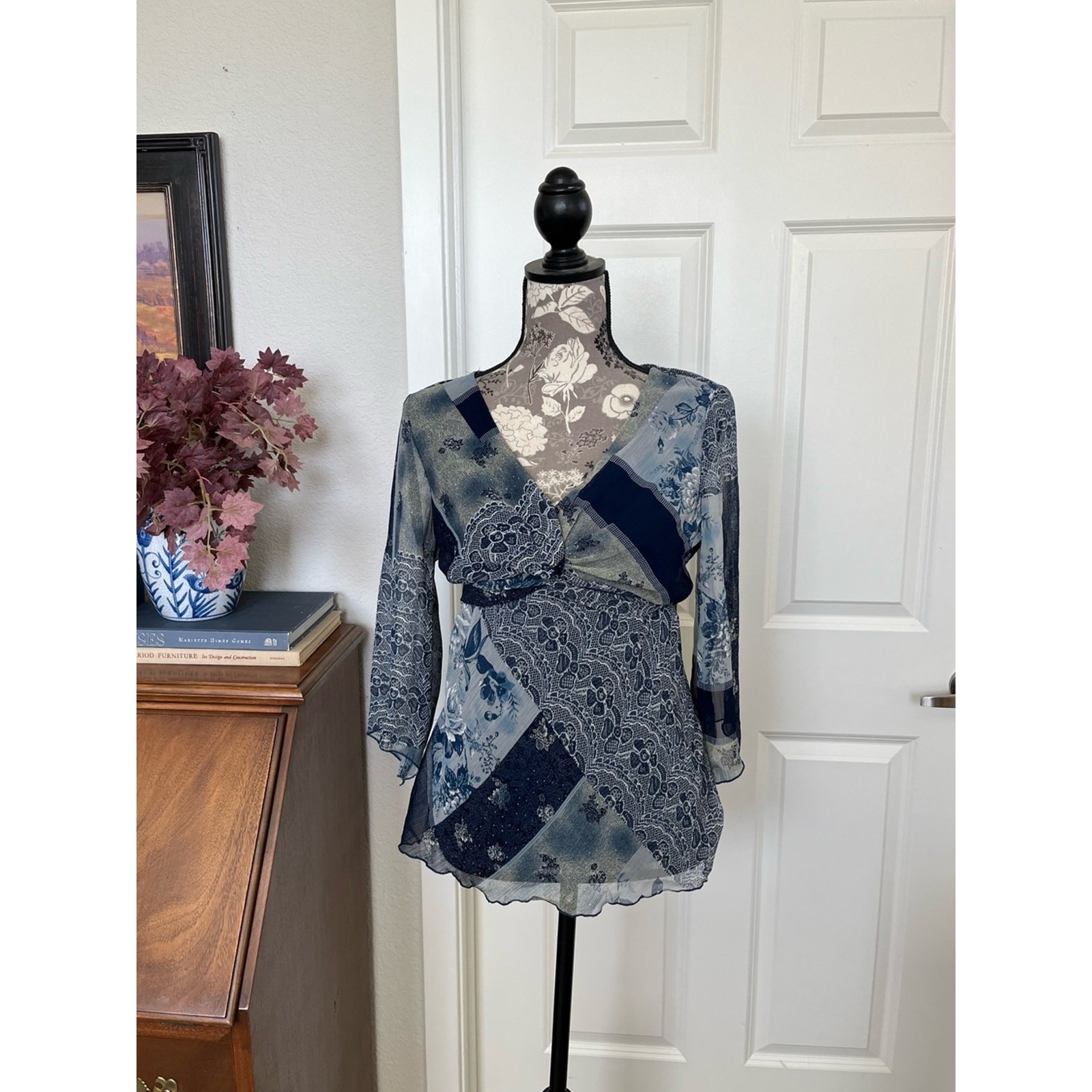 Vintage Y2K Blue Patchwork V-Neck Blouse Vintage Y2K Blue Patchwork V-Neck Blouse