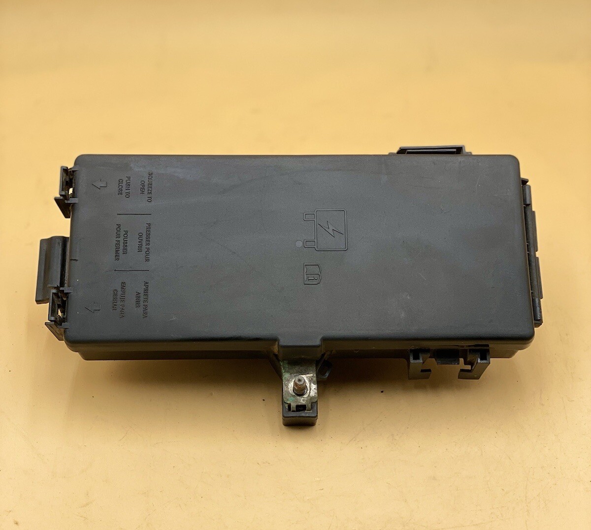DODGE RAM 1500 TRUCK FUSE BOX TIPM INTEGRATED POWER MODULE 04692117 06-07 OEM