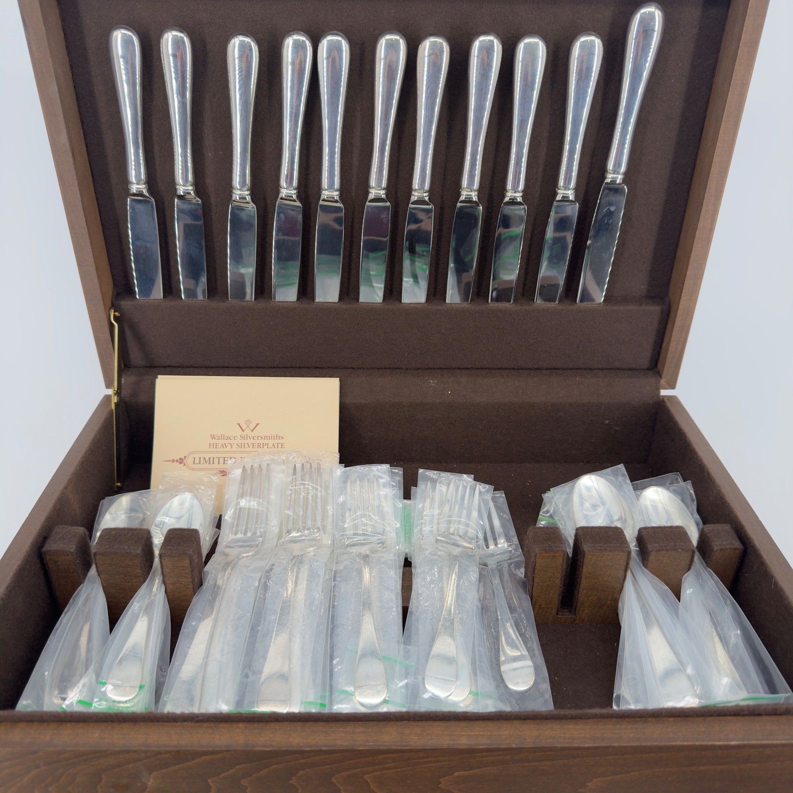 Wallace Silversmiths Heavy Silverplate Flatware Set 49pc with Wood Chest BNIB Wallace Silversmiths Heavy Silverplate Flatware Set 49pc with Wood Chest BNIB