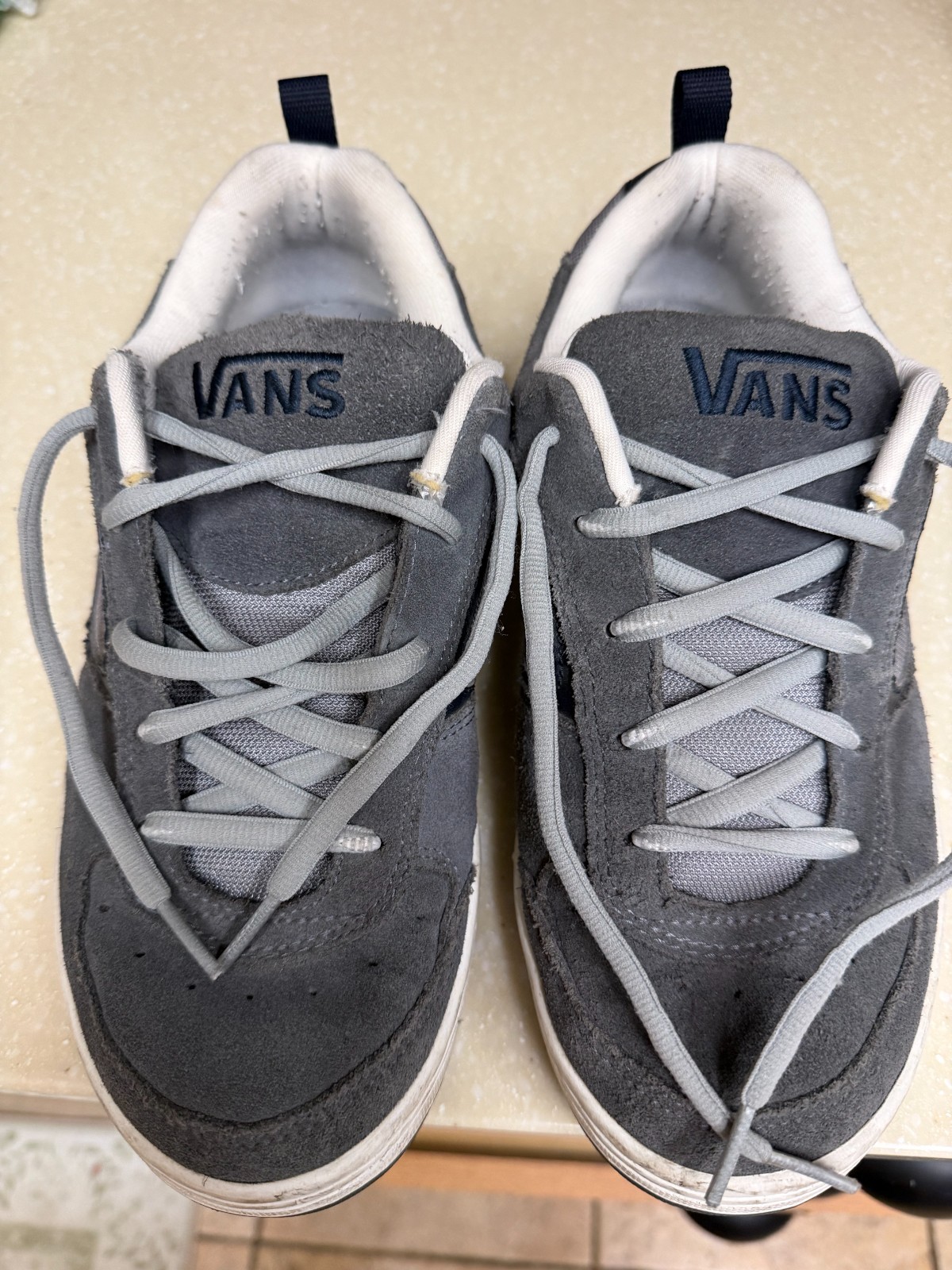 Vans Maverick II Men’s 8.5 Gray Suede Skate Shoes 49193-76 Vans Maverick II Men’s 8.5 Gray Suede Skate Shoes 49193-76
