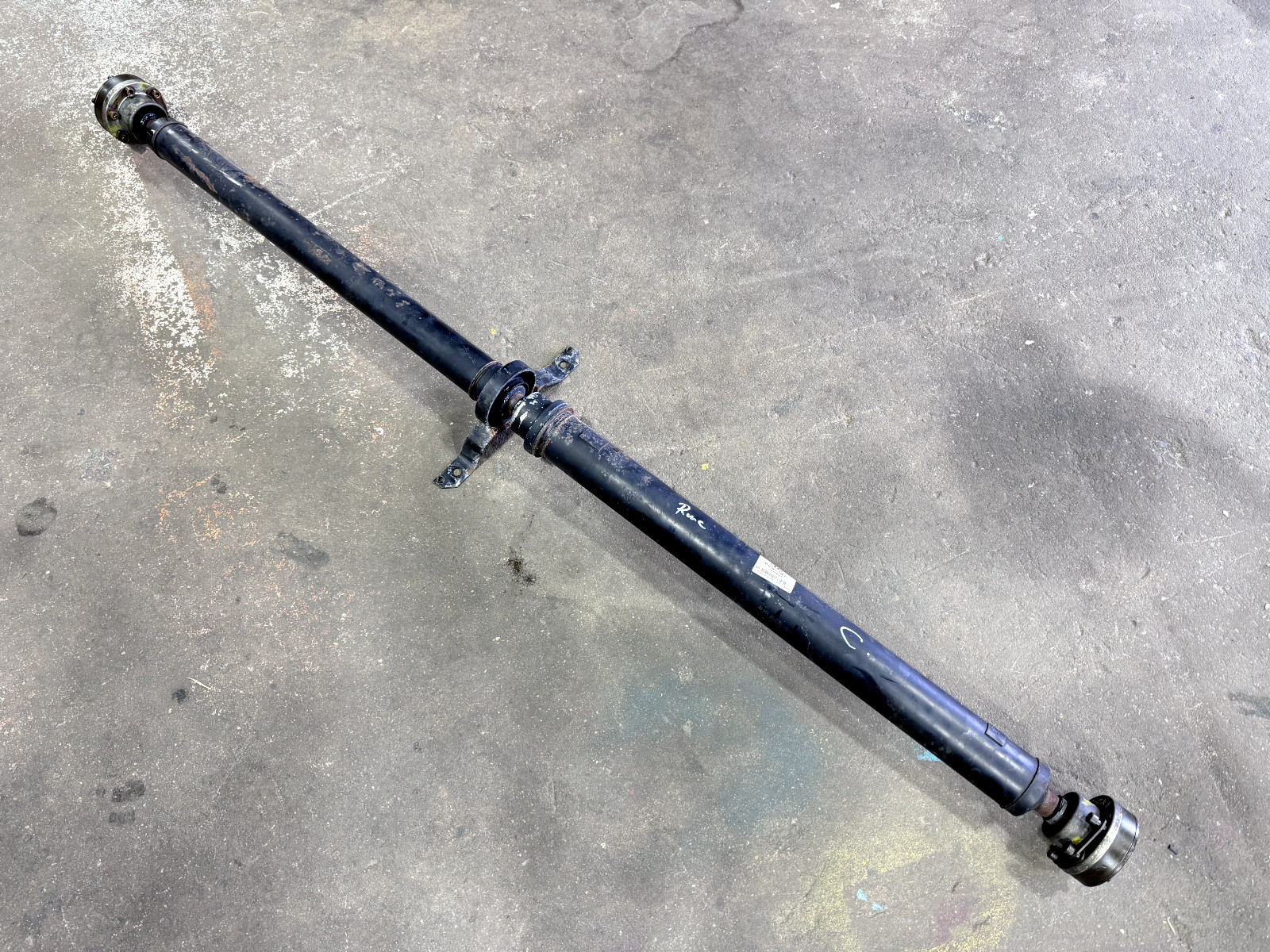 2005-2011 AUDI A6 C6 REAR REAR DRIVESHAFT CARDAN PROPELLER ASSEMBLY 4F0521101F