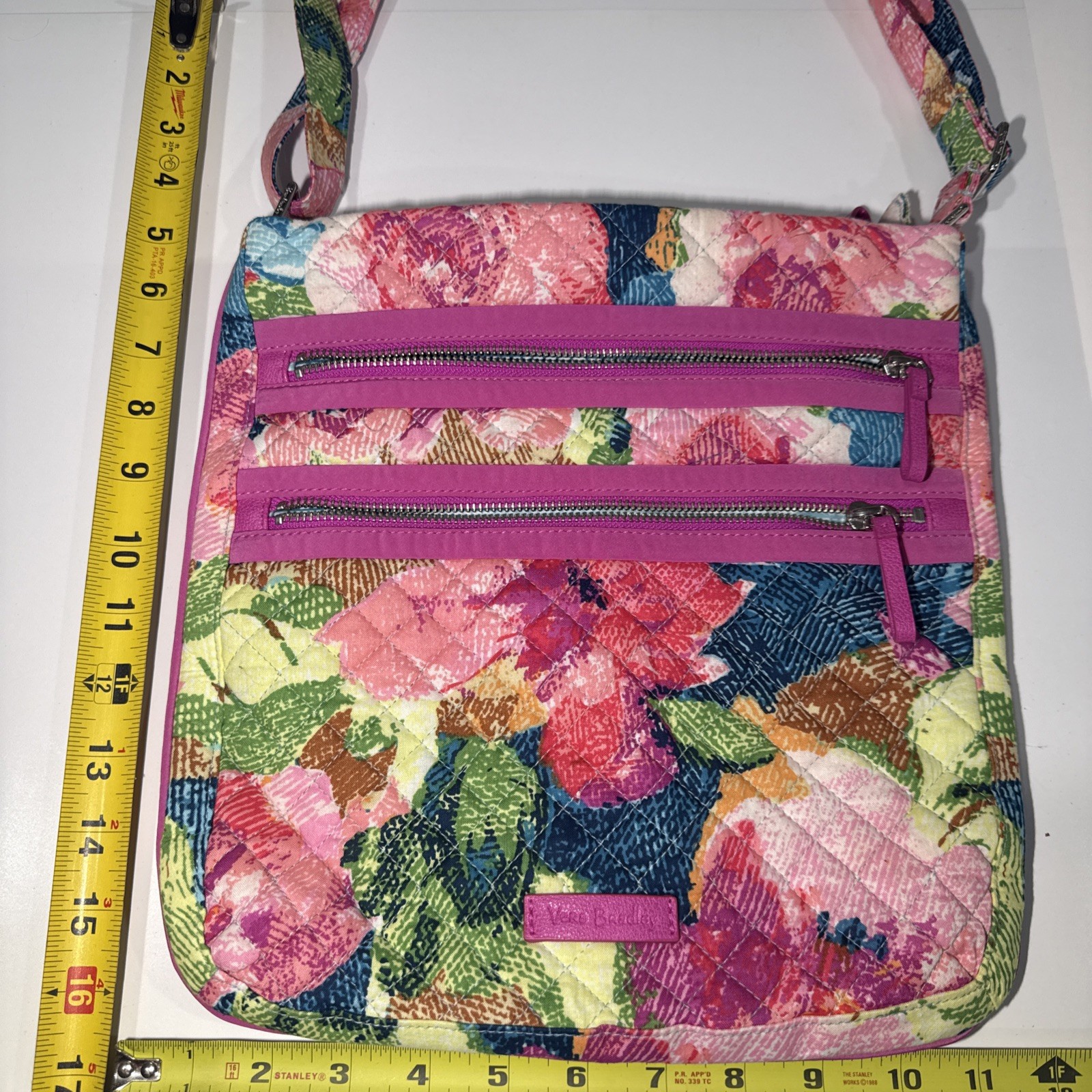 Vera Bradley Iconic Hipster Floral Multicolor Quilted Crossbody Bag NWT Vera Bradley Iconic Hipster Floral Multicolor Quilted Crossbody Bag NWT