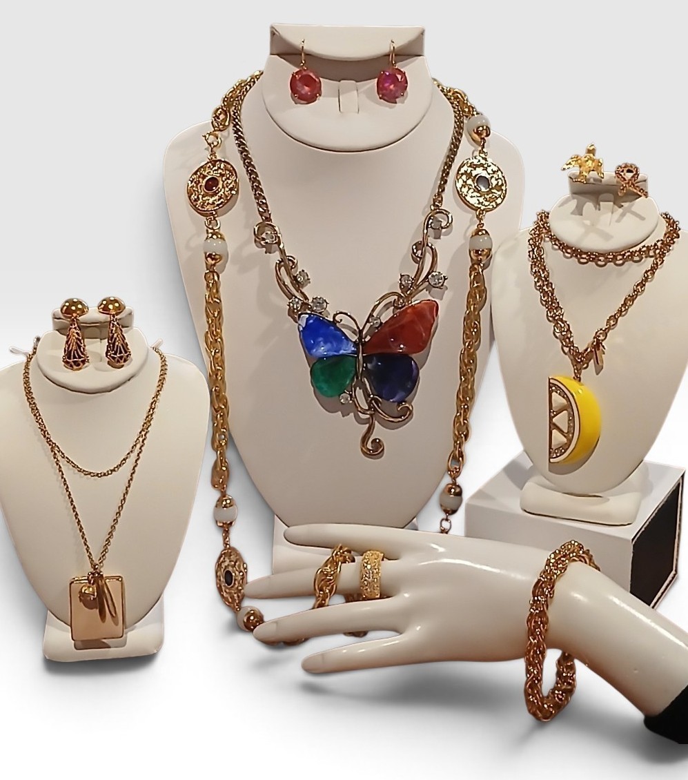Amazing 10pc Kate Spade Trifari Jcrew & More mixed jewelry lot Amazing 10pc Kate Spade Trifari Jcrew & More mixed jewelry lot