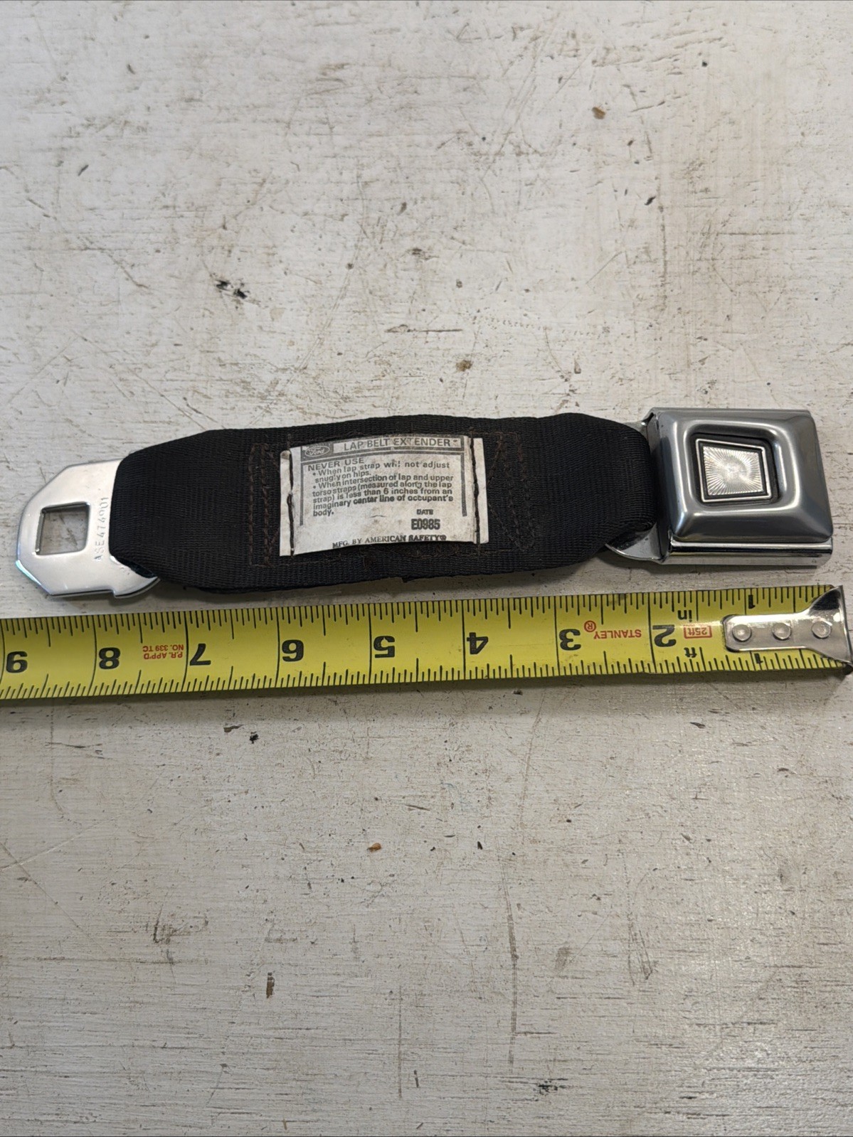 NOS OEM Ford Seat Belt Lap Extender E3FZ-61611C22-A 1975-1982 STD. Or Del Belts NOS OEM Ford Seat Belt Lap Extender E3FZ-61611C22-A 1975-1982 STD. Or Del Belts