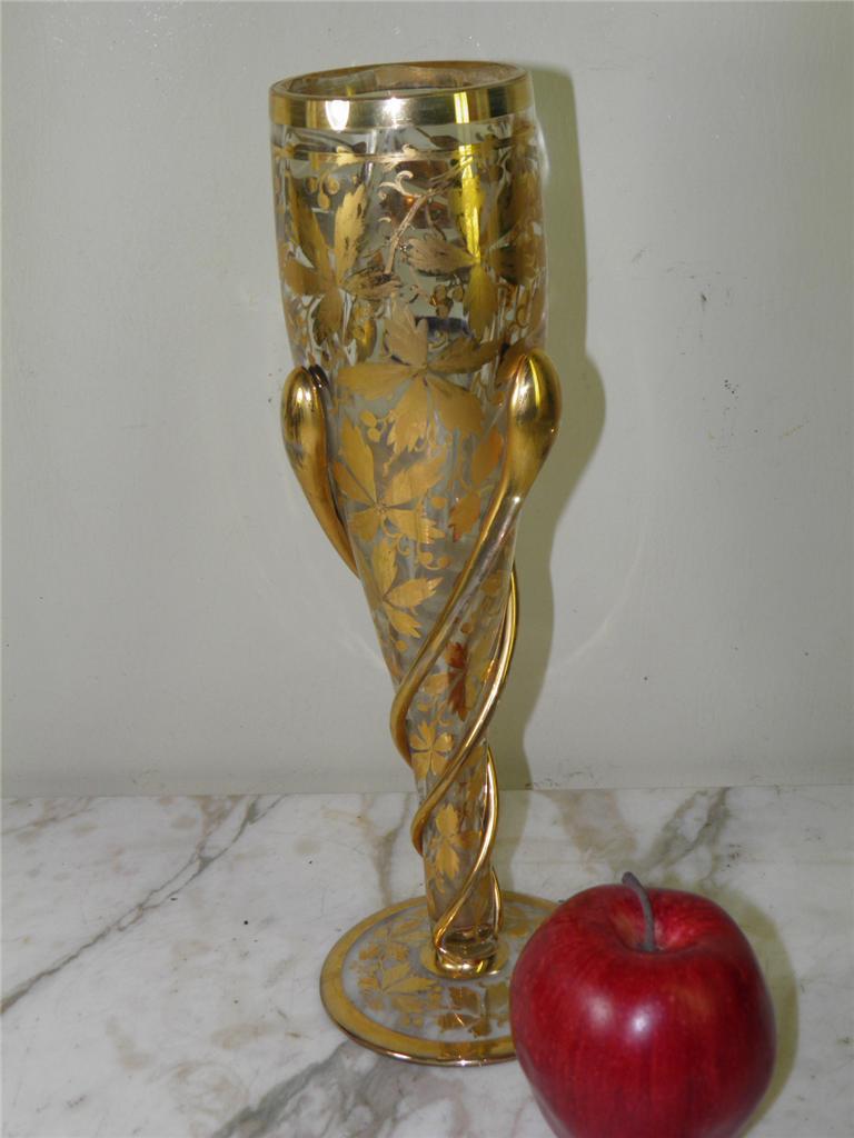ANTIQUE BOHEMIAN MOSER GILDED VASE 12.5\'\'