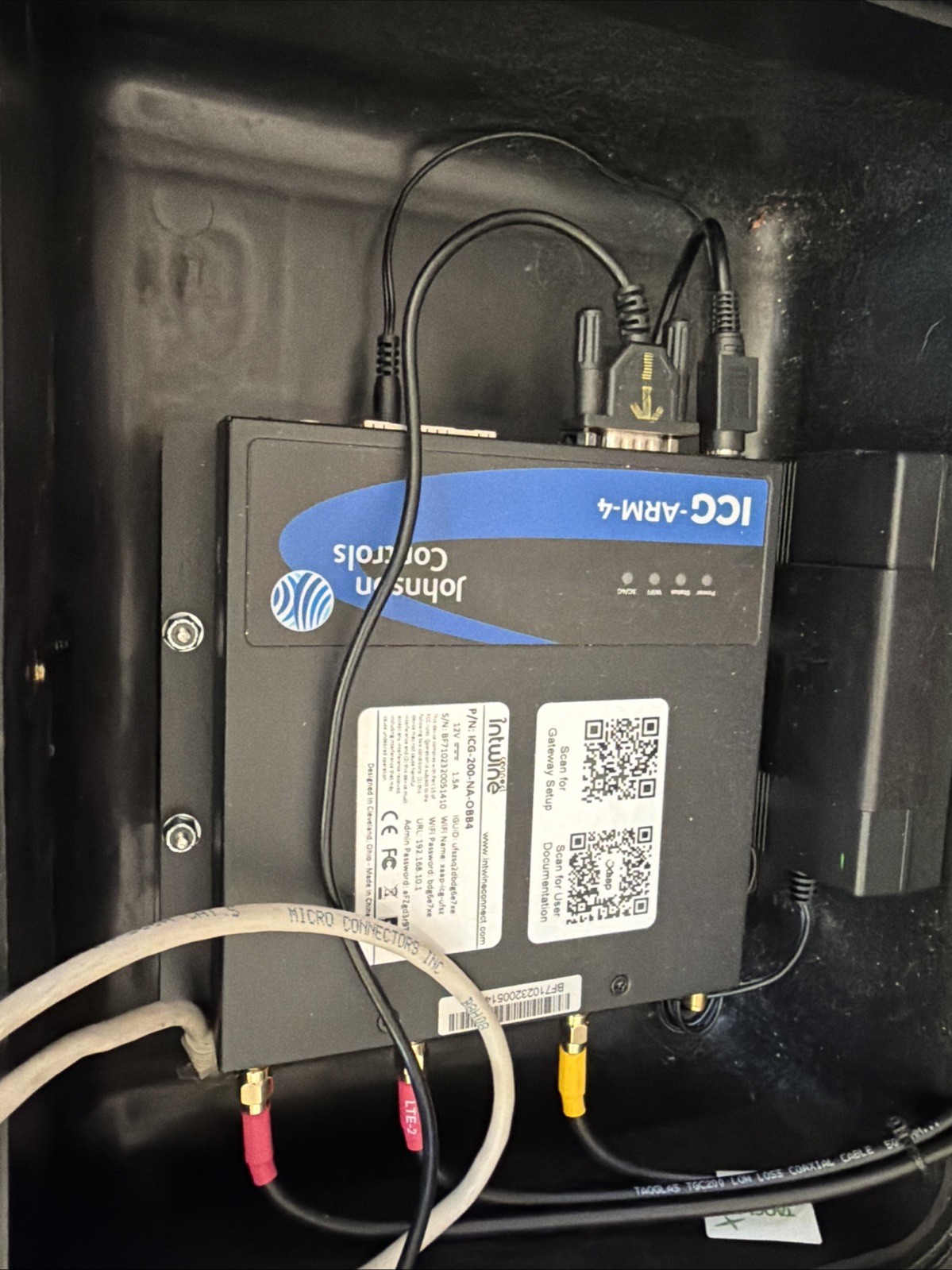 Johnson Controls ICG-ARM-4 Connected Cellular Gateway With Case And Battery