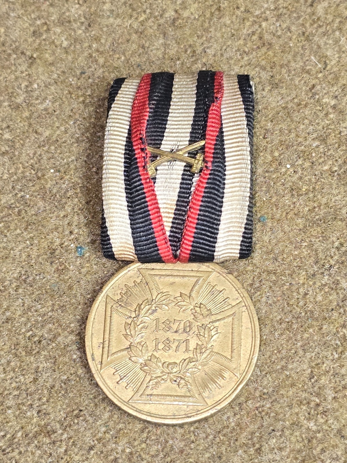 German 1870-1871 War Commemorative Medal with Swords. German 1870-1871 War Commemorative Medal with Swords.