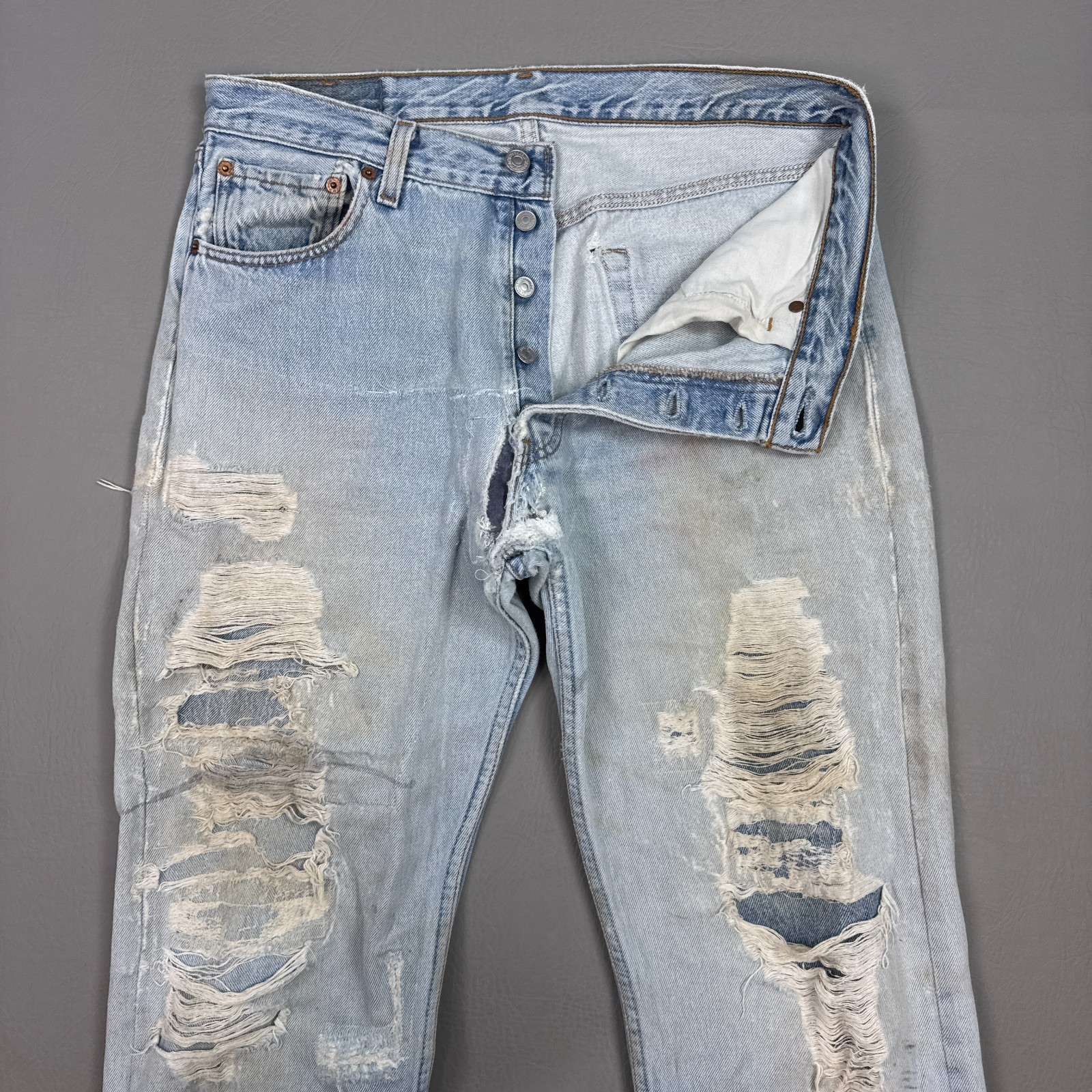 Vintage Levis 501 Jeans Mens 34x36 Blue 90s Made USA Distress Thrashed Destroyed
