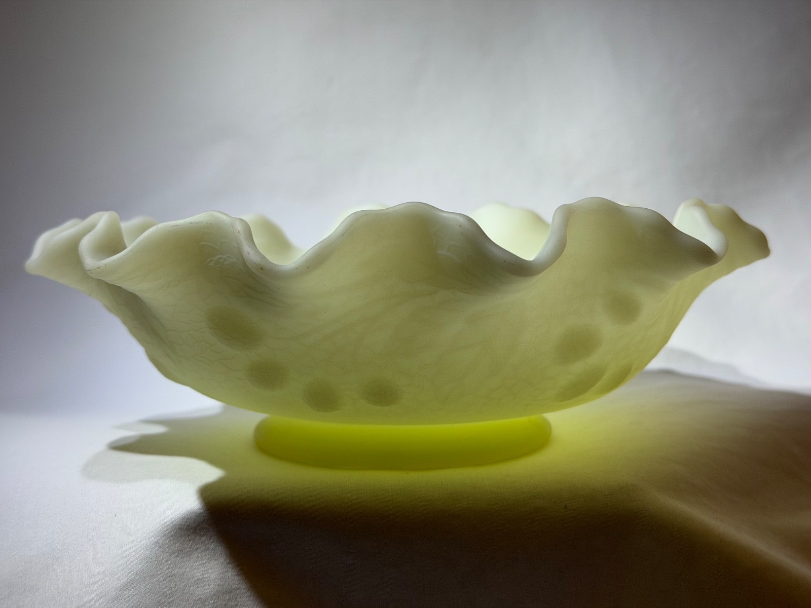 Fenton Custard Satin Glass Persian Medallion Ruffled Bowl 8 Fenton Custard Satin Glass Persian Medallion Ruffled Bowl 8
