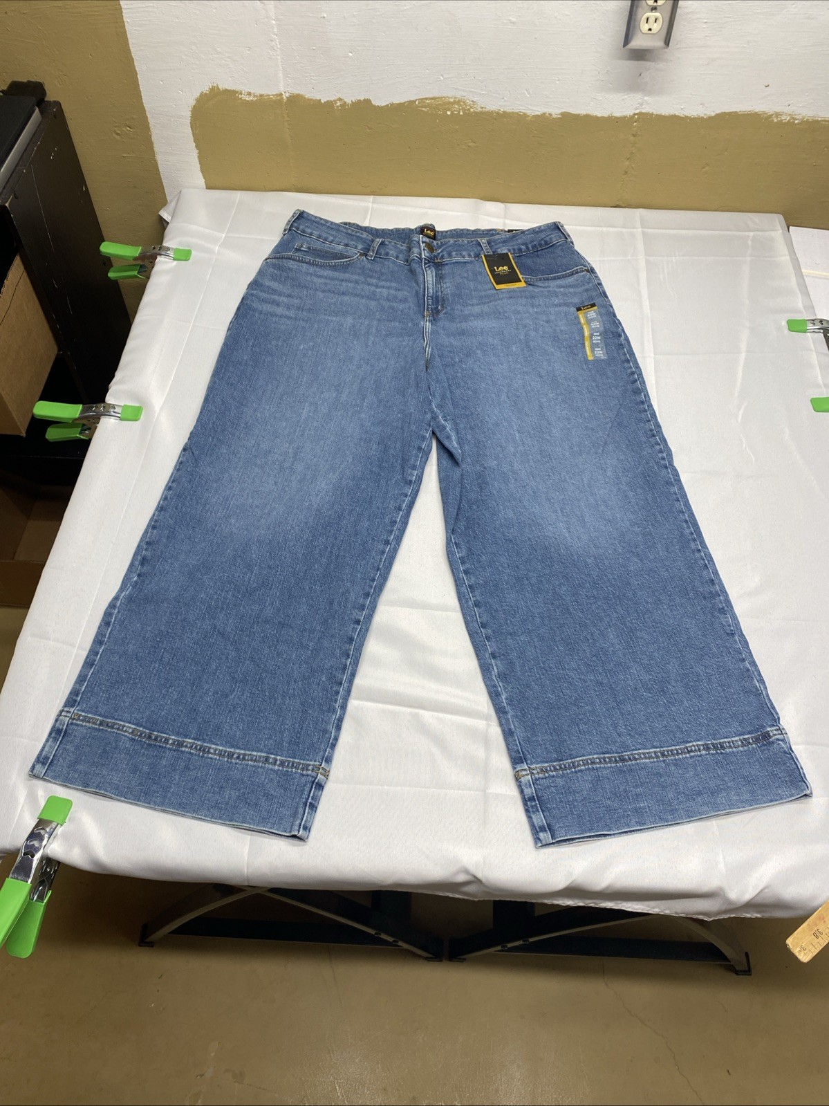 NWT Lee Trouser Jeans Size 22W Petite Blue Denim Wide Leg Brand New NWT Lee Trouser Jeans Size 22W Petite Blue Denim Wide Leg Brand New