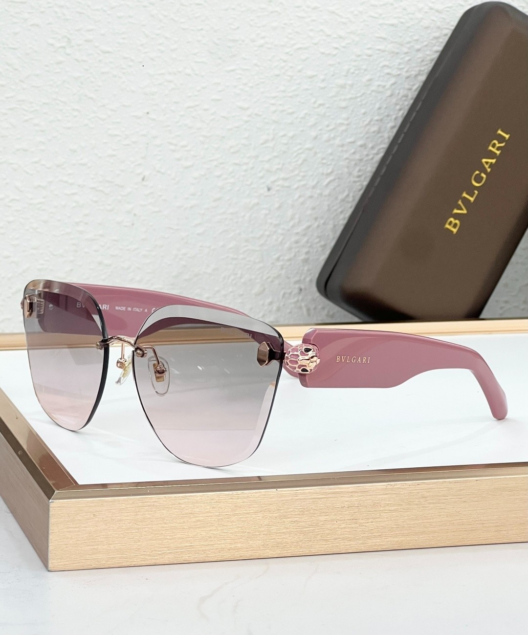 BVLGARI MODEL:BV 40072U sunglasses SIZE:63口14-145 New BVLGARI MODEL:BV 40072U sunglasses SIZE:63口14-145 New