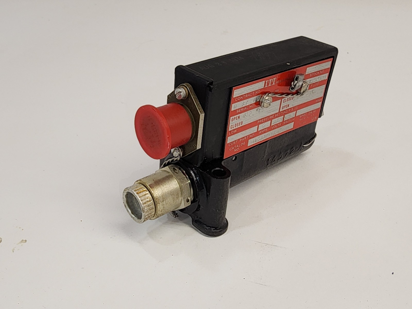  Bell Helicopter HYD Pressure Switch, NEW ITT 28V 2AMP, 650/750 PSI