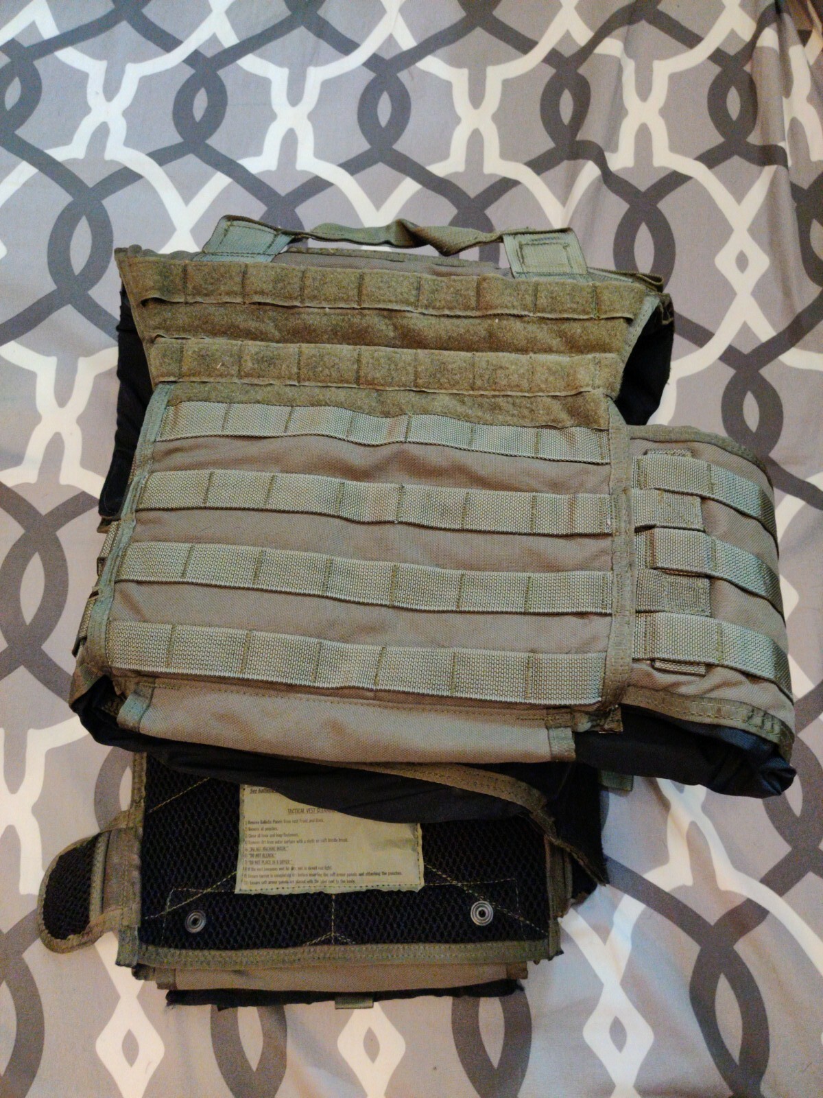 USED MSA Paraclete Old Gen Smoke Green GWOT Plate Carrier AS PICTURED USED MSA Paraclete Old Gen Smoke Green GWOT Plate Carrier AS PICTURED