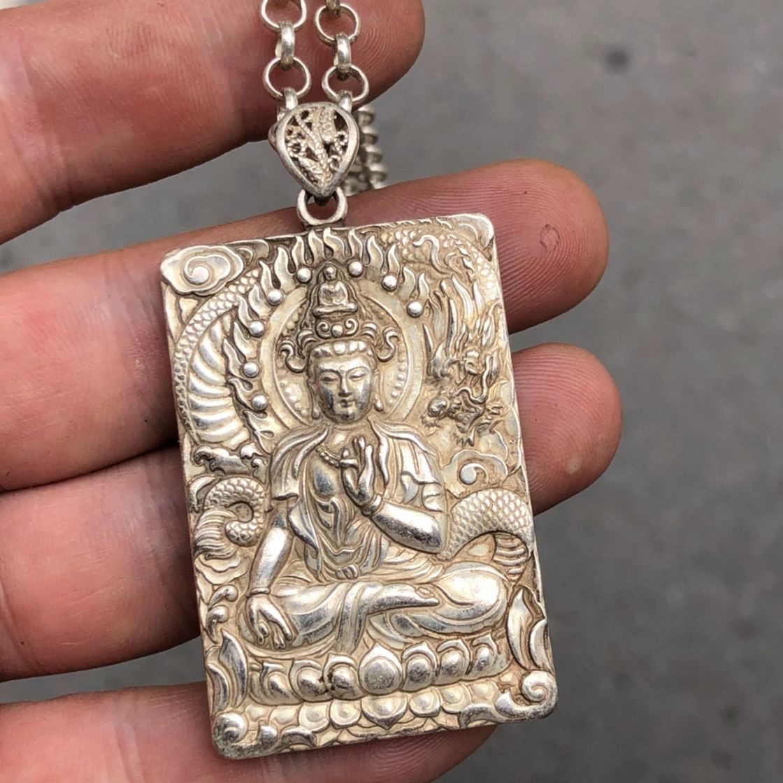 Vintage China Antique Old Tibetan Buddhism KWAN-YIN Pendant Amulet Necklace Gift Vintage China Antique Old Tibetan Buddhism KWAN-YIN Pendant Amulet Necklace Gift