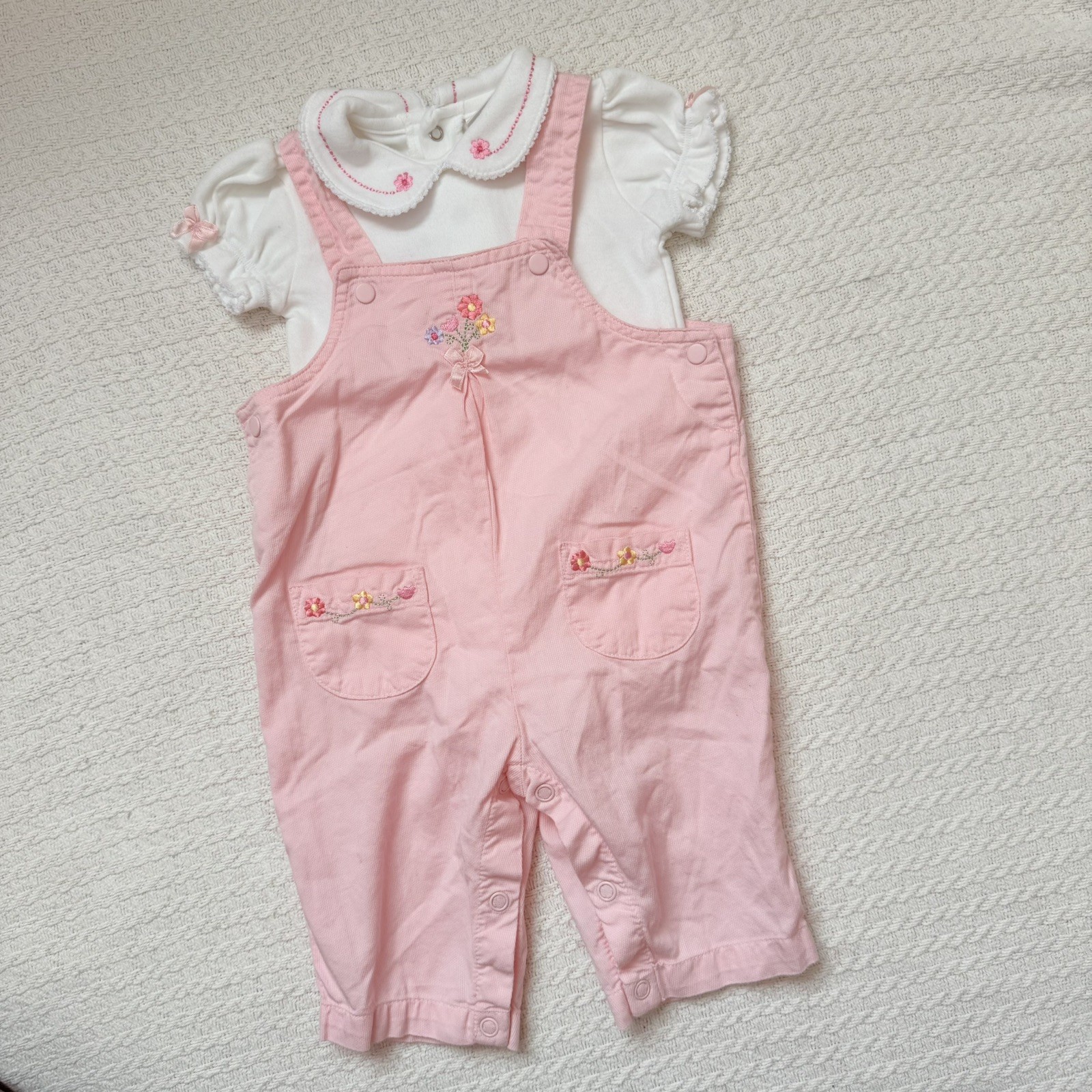 Vintage Y2K Carter\'s Baby Girl 3-6Mos Embroidered Pink Overalls Outfit 2 Pc