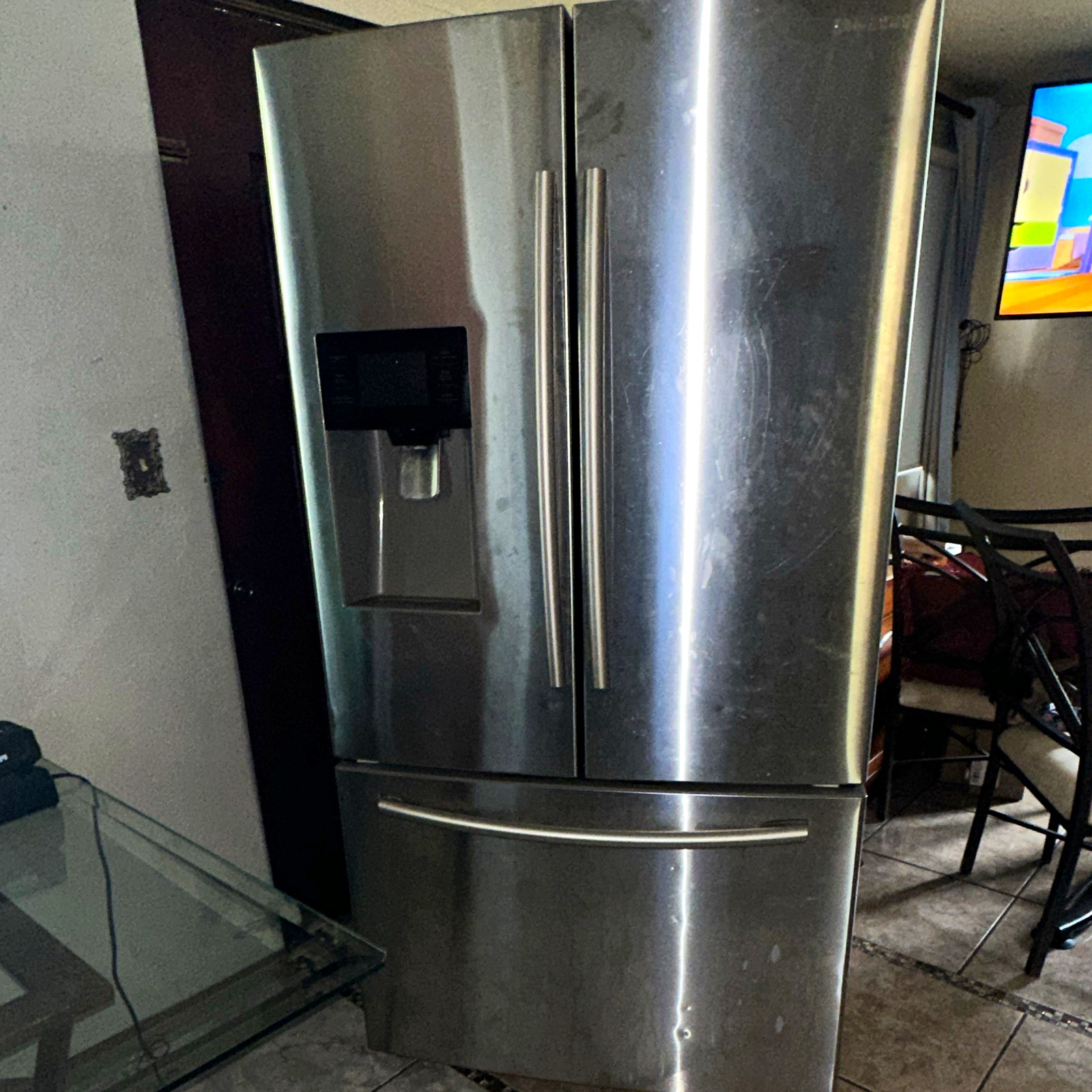 Samsung 23 cu ft French Door Refrigerator Water/Ice Dispenser RF263BEAESR Samsung 23 cu ft French Door Refrigerator Water/Ice Dispenser RF263BEAESR