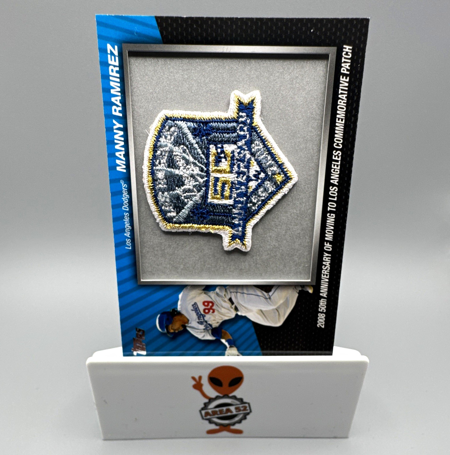 Topps 2010 Series 1 Manny Ramirez Dodgers Commemorative Patch Insert #MCP-41 Topps 2010 Series 1 Manny Ramirez Dodgers Commemorative Patch Insert #MCP-41