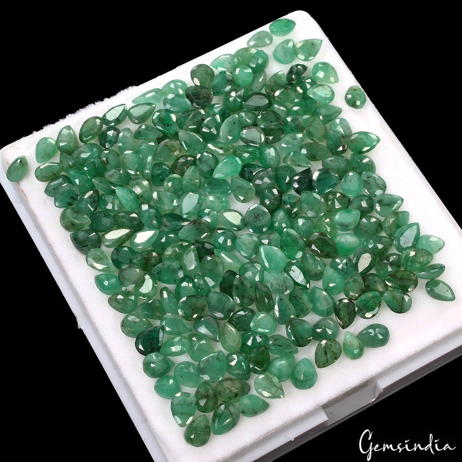 44.60 Cts/187 Pcs Natural Colombian Green Emerald Pear Cut Loose 4-5mm Gems Lot
