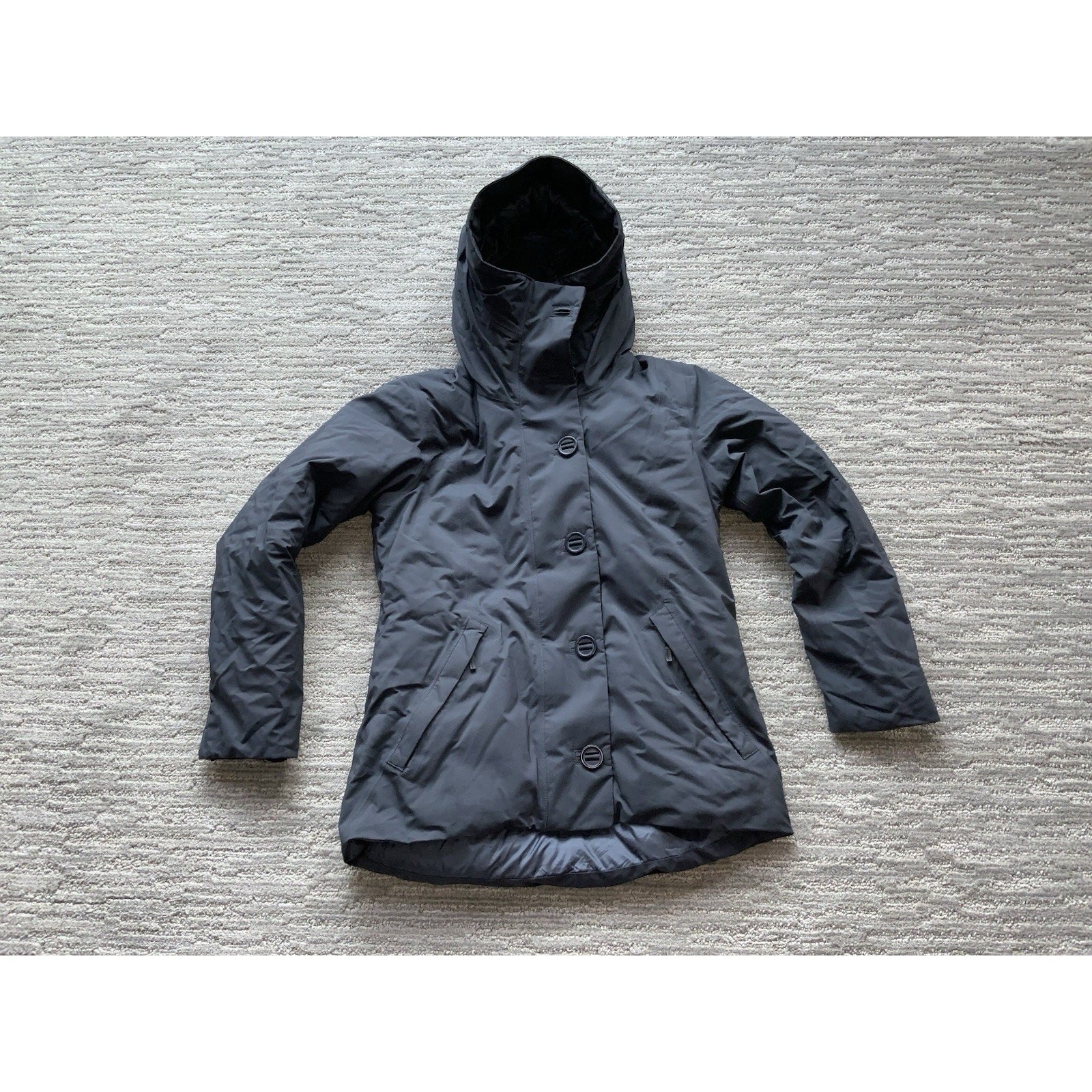 Patagonia Frozen Range Gore-Tex Parka Shell Smolder Small Excellent Patagonia Frozen Range Gore-Tex Parka Shell Smolder Small Excellent