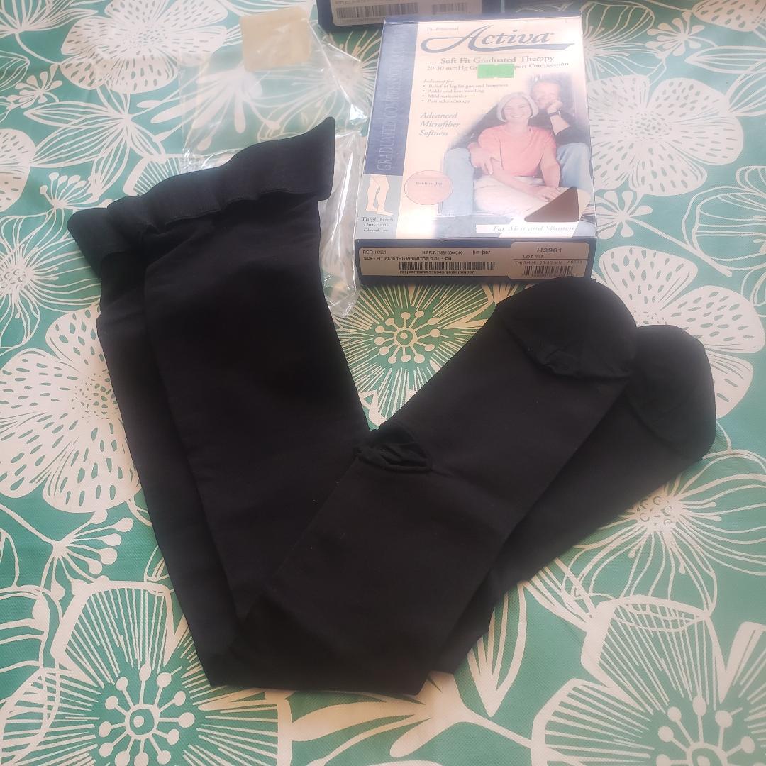 Activa Soft Fit UNISEX TB 20-30 Compression REG THIGH Stockings Size & Color Activa Soft Fit UNISEX TB 20-30 Compression REG THIGH Stockings Size & Color