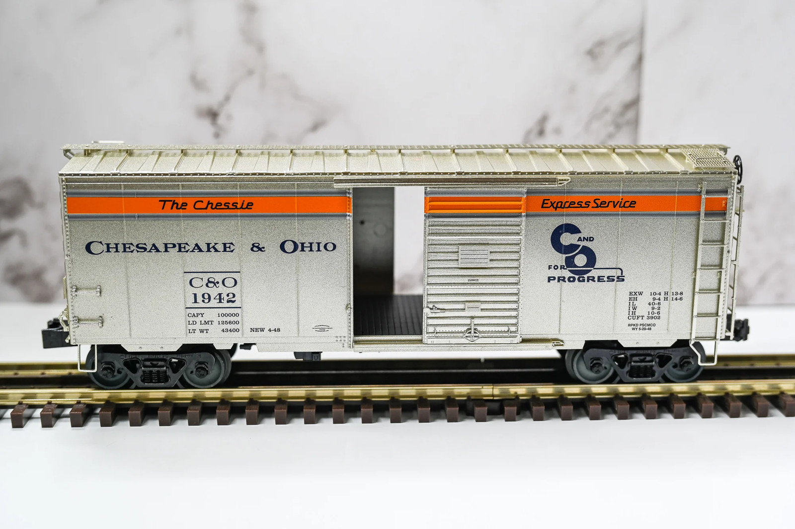 Lionel C&O “The Chessie” PS1 Boxcar | Traditional | O Scale Lionel C&O “The Chessie” PS1 Boxcar | Traditional | O Scale