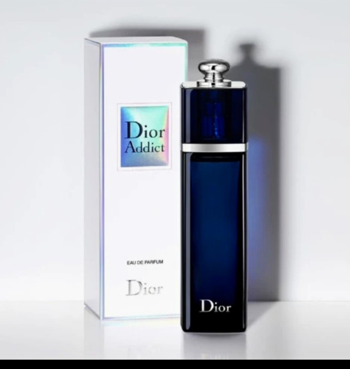 Dior Addict Eau de Parfum Natural Spray, Regular Size 3.4 fl oz